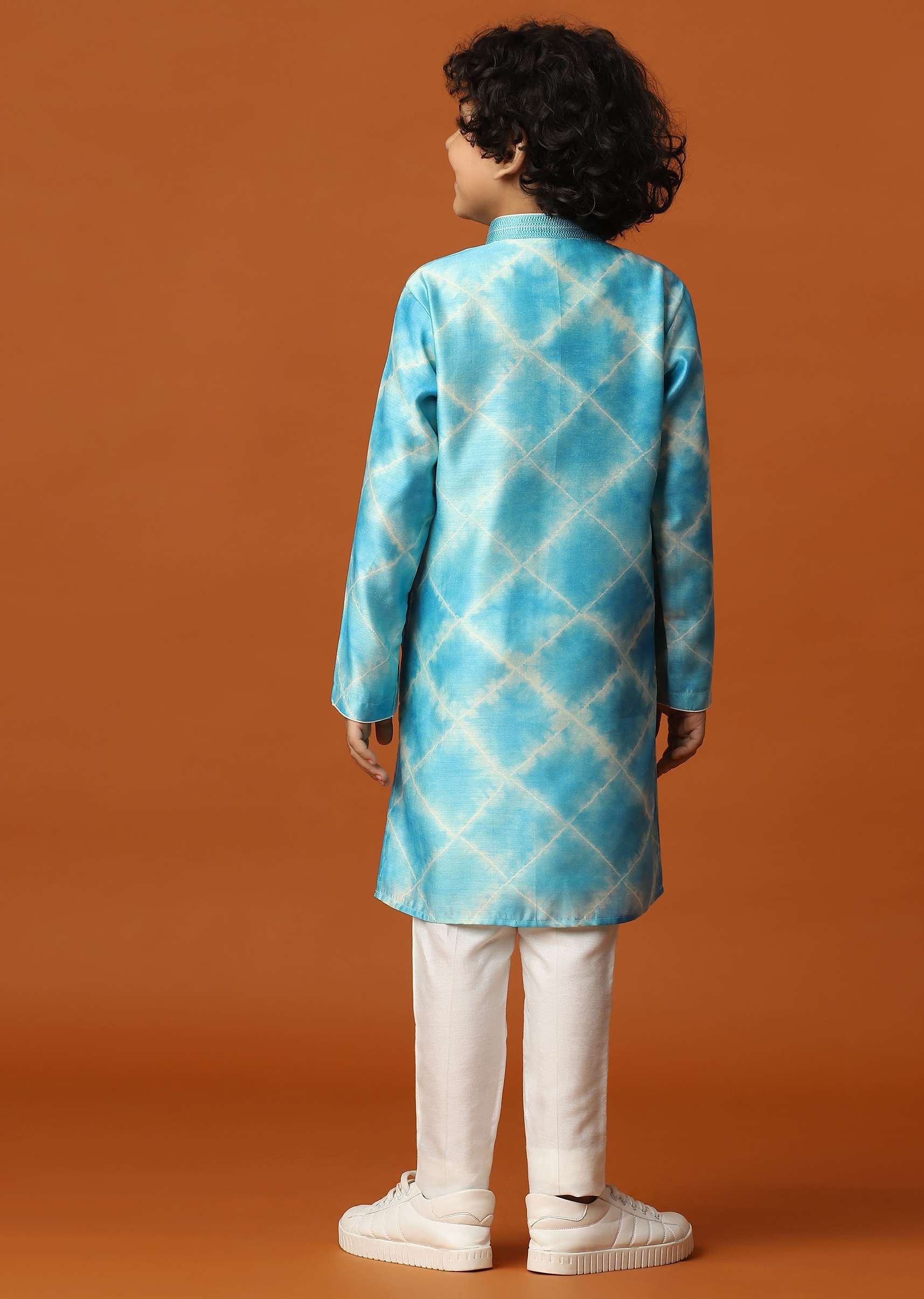 kalki_sky_blue_boys_kurta_set_in_silk_with_threadwork-sg141555_1_b6b0f4ef-f4dc-465a-828b-619ff85a7387.jpg
