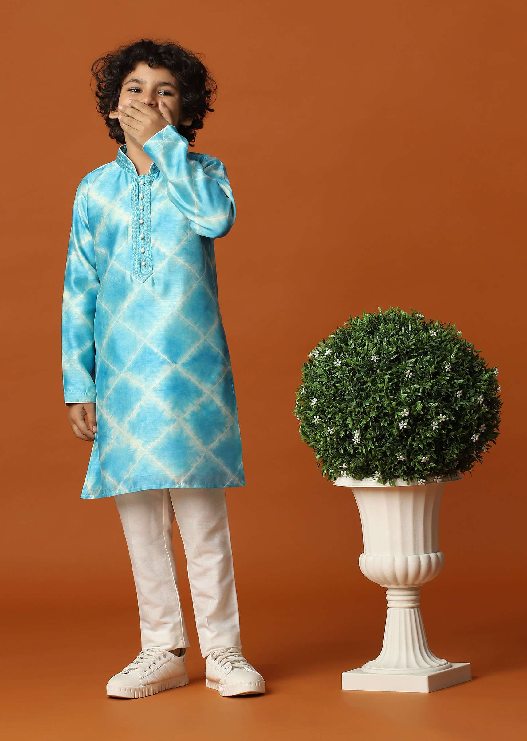 kalki_sky_blue_boys_kurta_set_in_silk_with_threadwork-sg141555_6_c1792047-141c-47bb-a97b-00d1ff5dcd94.jpg