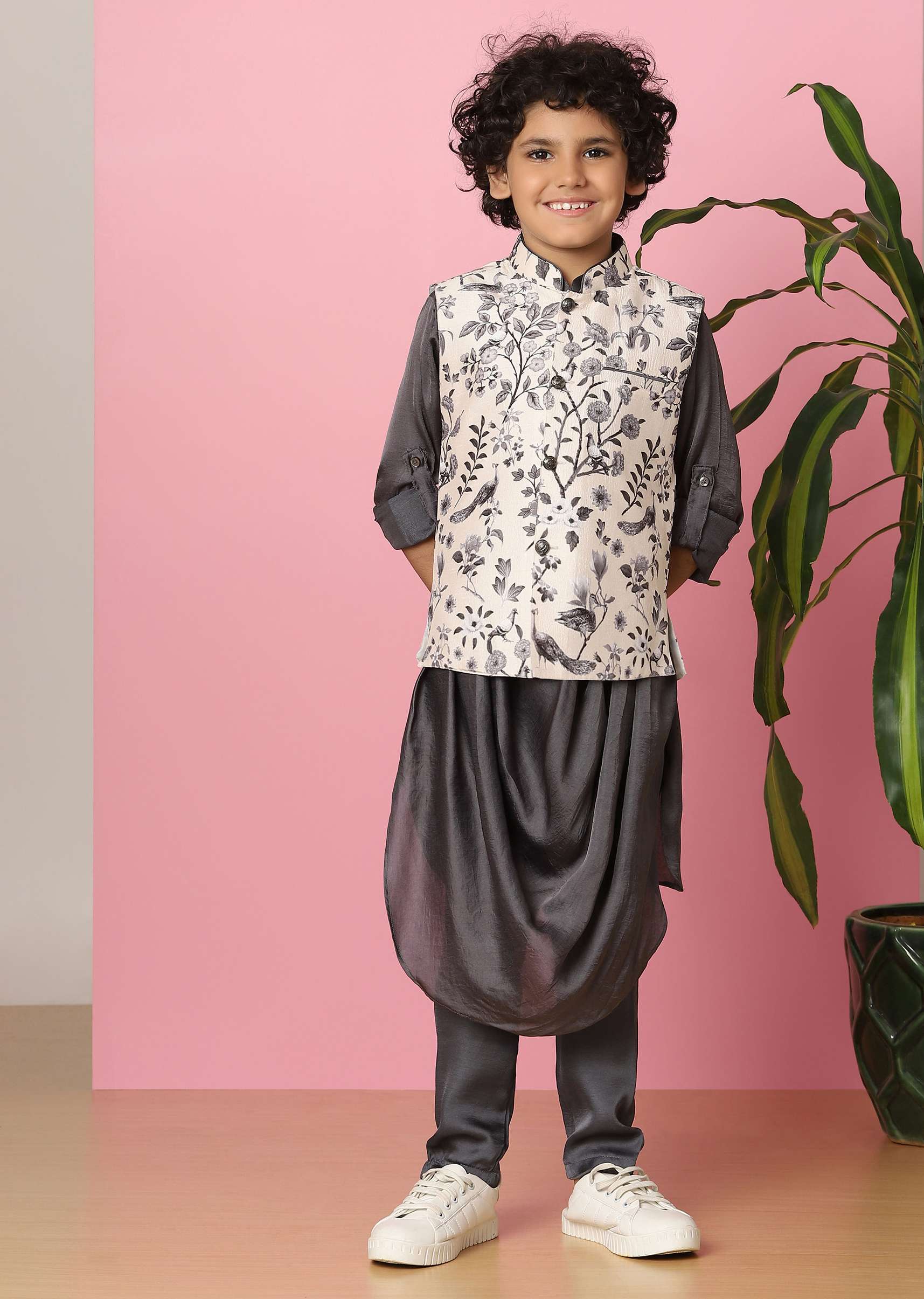 kalki_slate_grey_kurta_set_in_silk_with_mughal-sg141699_6_76cd20df-59d0-47b5-a995-73b7b8765acb.jpg