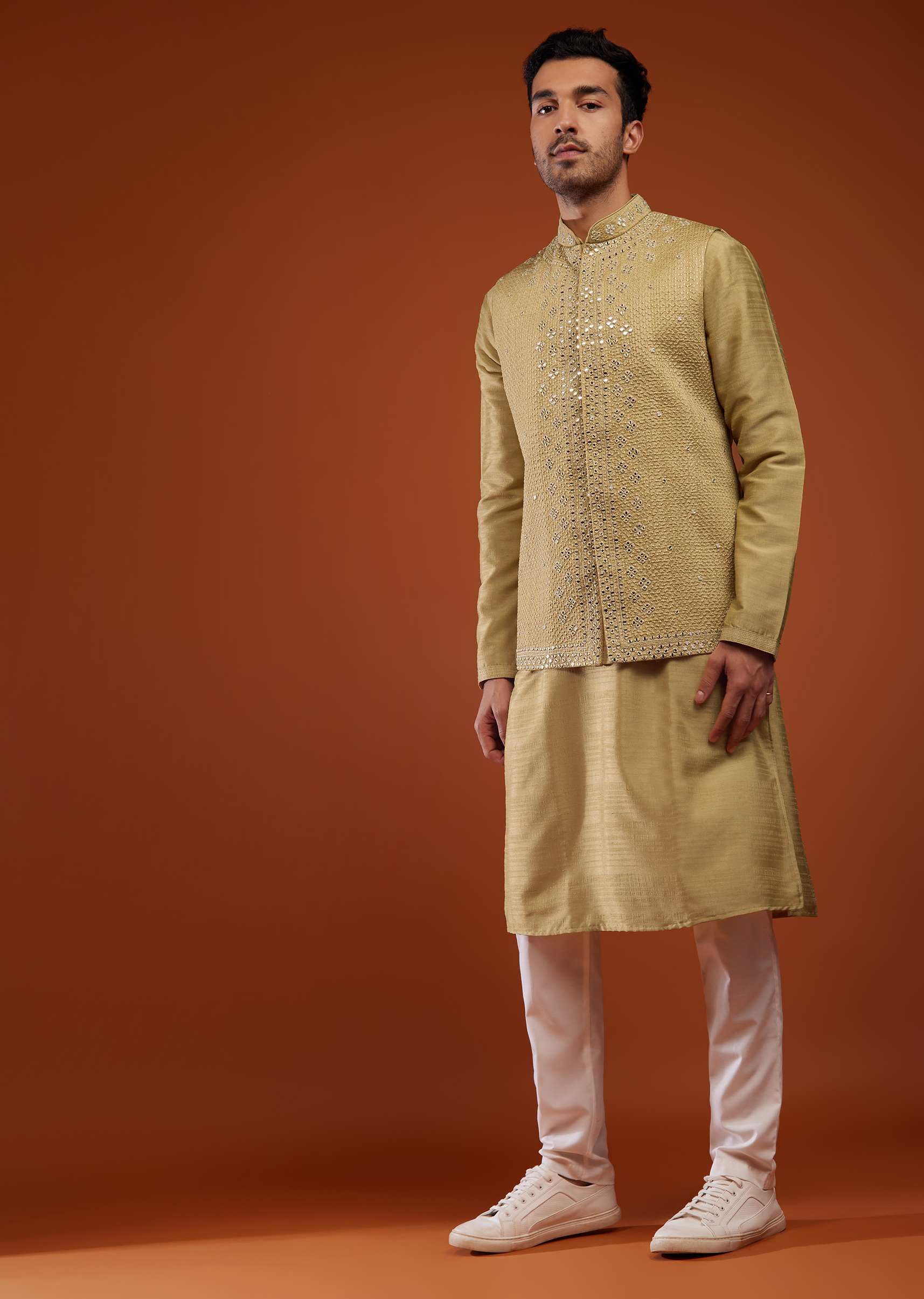 kalki_wherat_beige_embroidered_bandi-sg121218_5_5ef11673-3cfc-4399-9da4-48bd553919d2.jpg