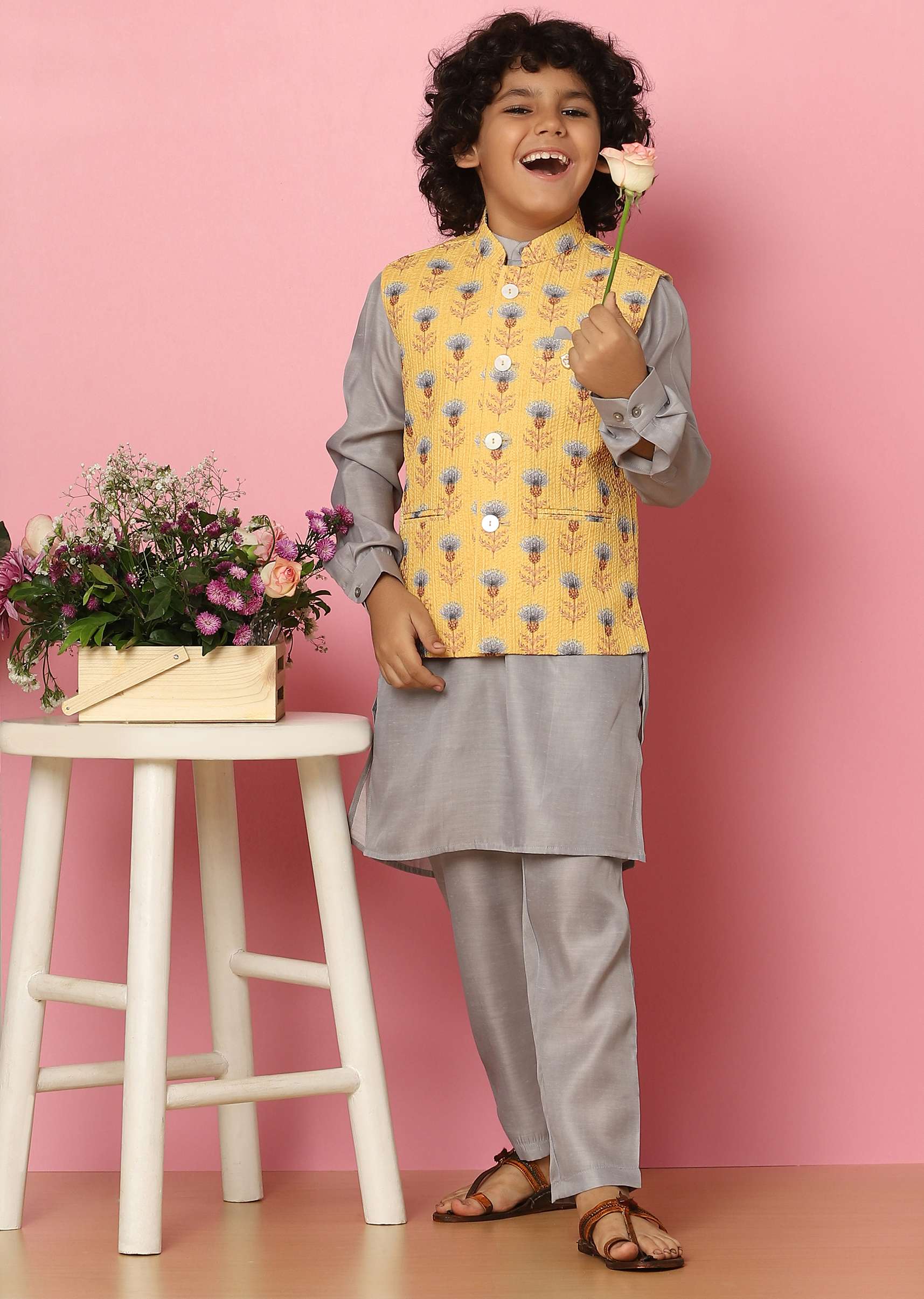 kalki_yellow_bandi_jacket_and_kurta_set_in_silk-sg137945_4_ea811712-967c-469f-81f0-9ce222b76b0d.jpg