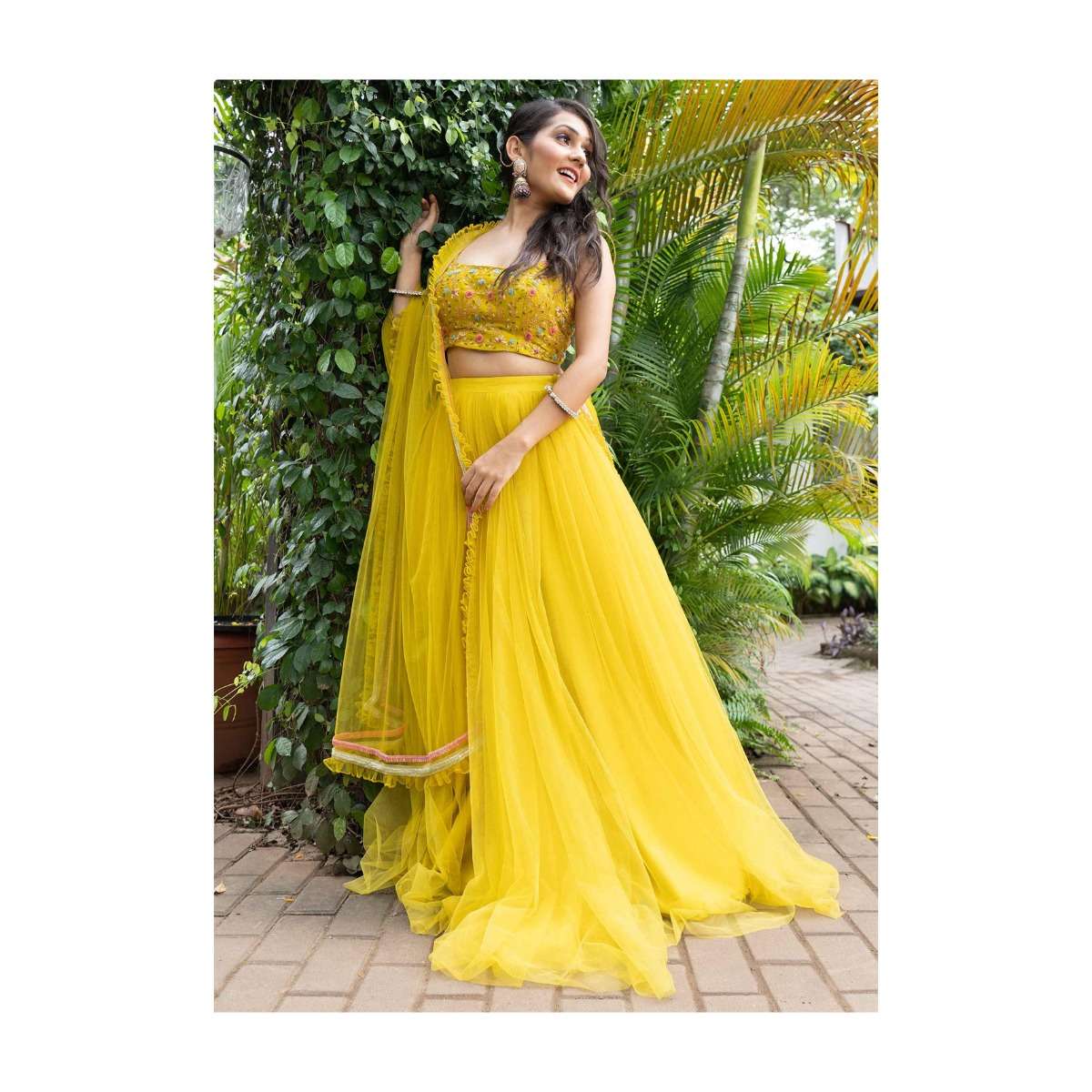 kreetika_sharma_in_kalki_pine_yellow_net_lehenga_choli_3_91abd79c-bcc0-448a-8c6b-411f9afe9058.jpg