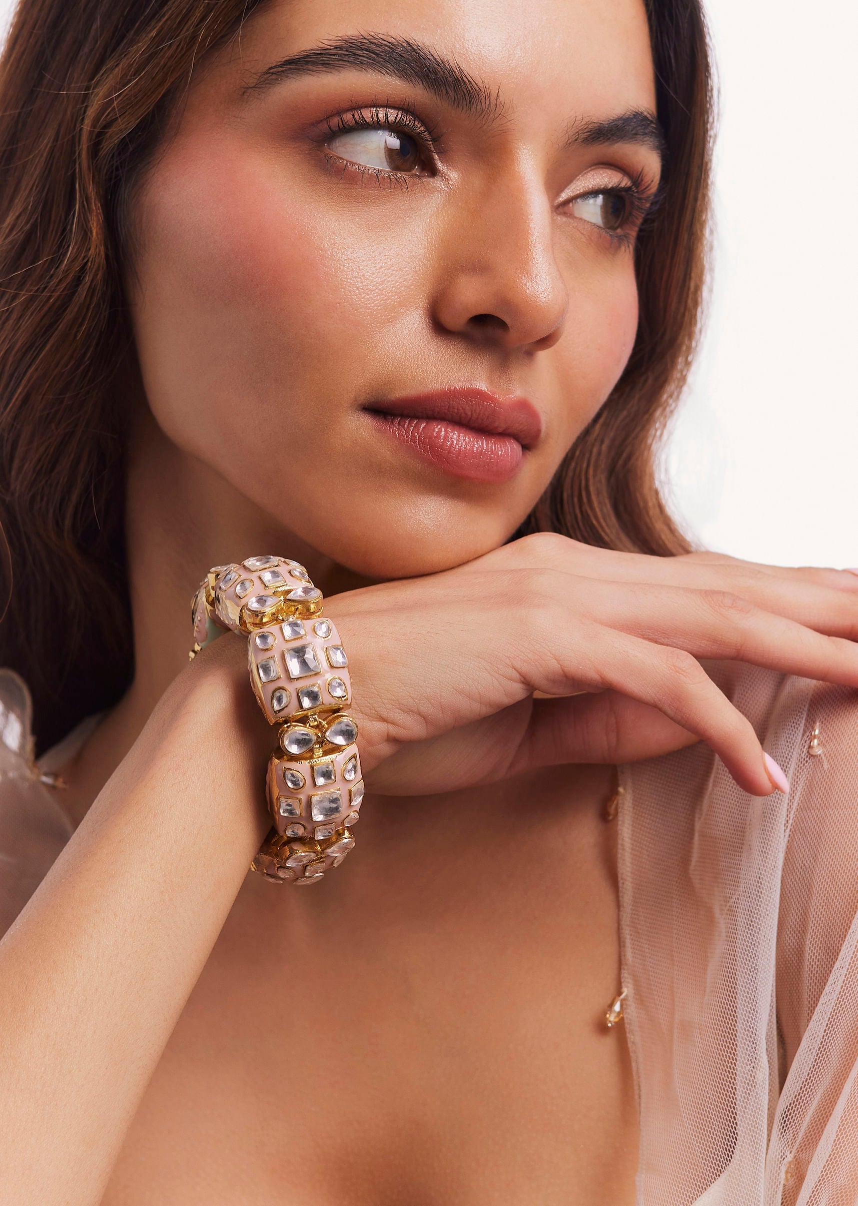 kundan_bangles_with_gold_finish_and_uncut_polki-sg285377_1_668280f9-821d-40d0-b1eb-79cf369ca84d.jpg