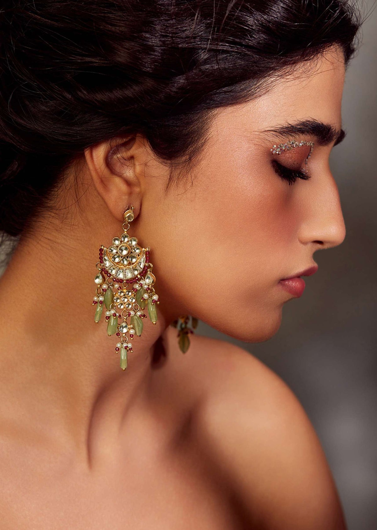 kundan_earrings_with_red_onyx_and_mint-sg155434_2_beb6fc9d-98ea-425f-94f8-091c590ab1eb.jpg