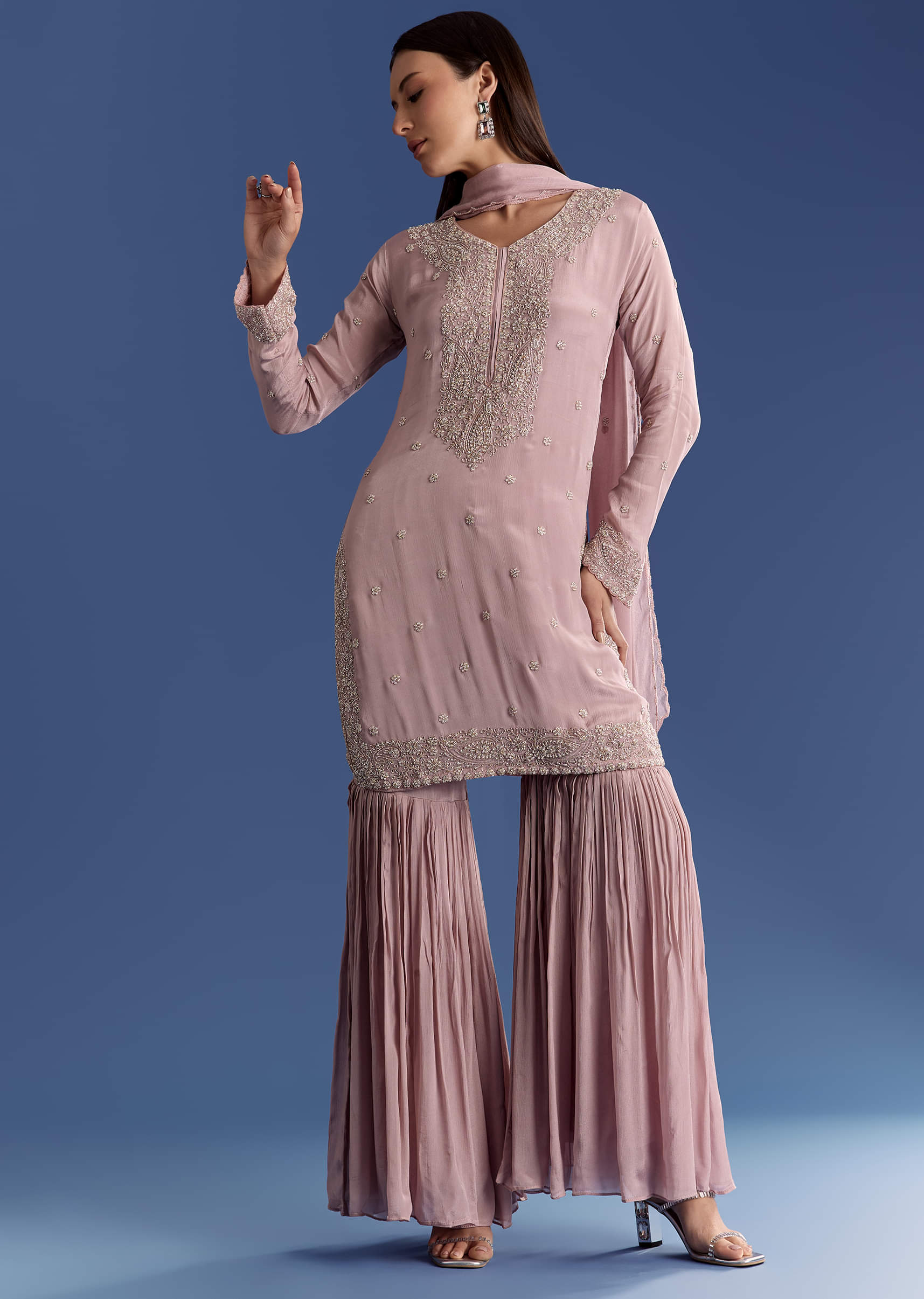 lavender-chinon-kurta-set-with-moti-and-cutdana-dupatta-sg317214-1_a5b3aeb4-099b-4ac4-be05-79d013befa61.jpg