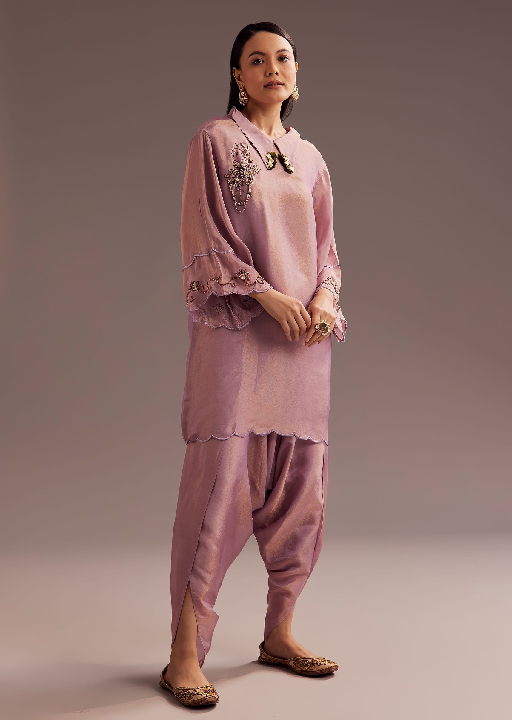 lavender-zardosi-kurta-with-embroidered-dupatta-belt-sg304343-6_8f4b91fb-8586-41de-a6e9-bb7e05310bf6.jpg