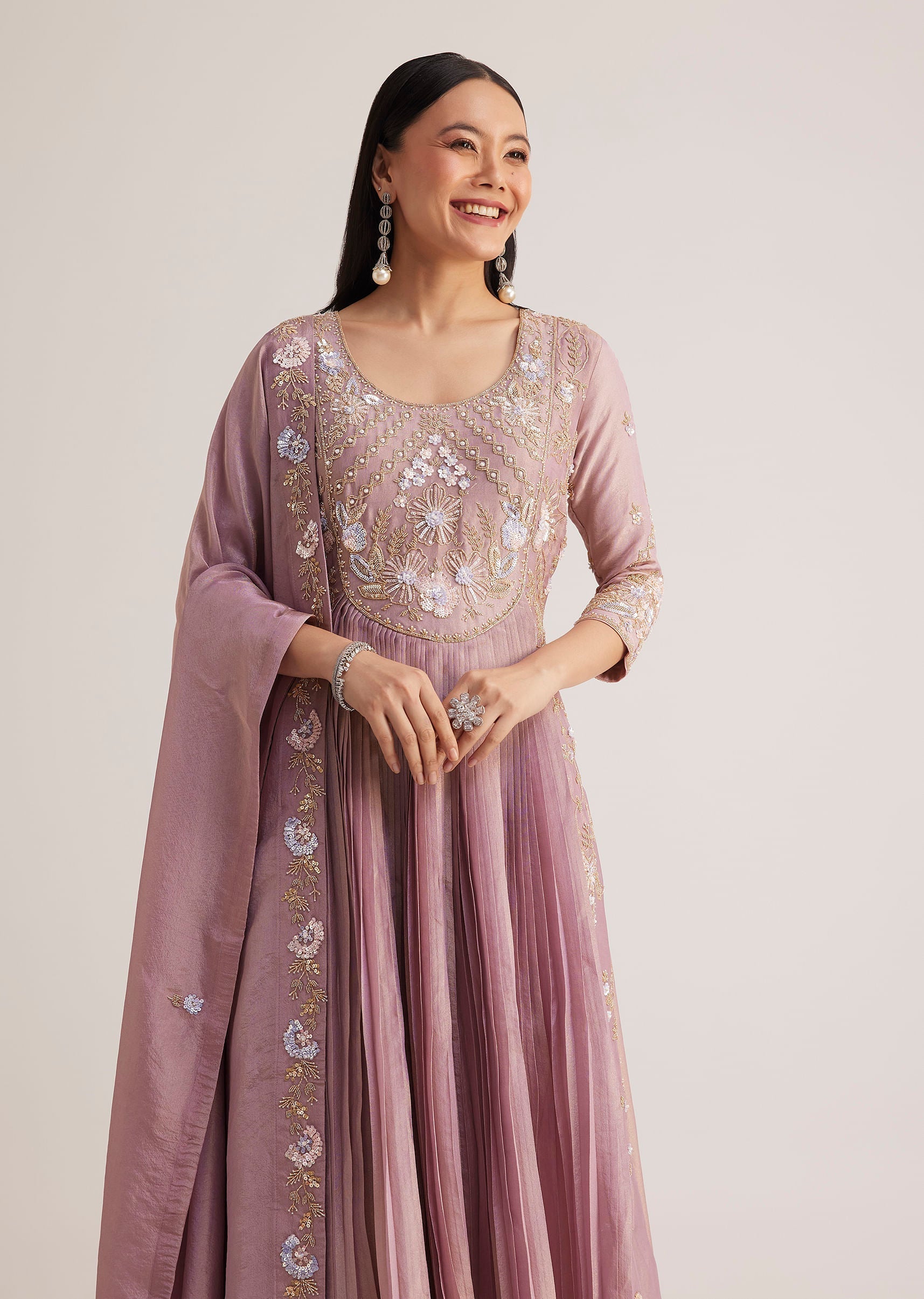 lavender_embroidered_anarkali_with_dupatta-sg278314_4_89cecc9f-d63e-40ac-9969-4ec70e58eb1f.jpg