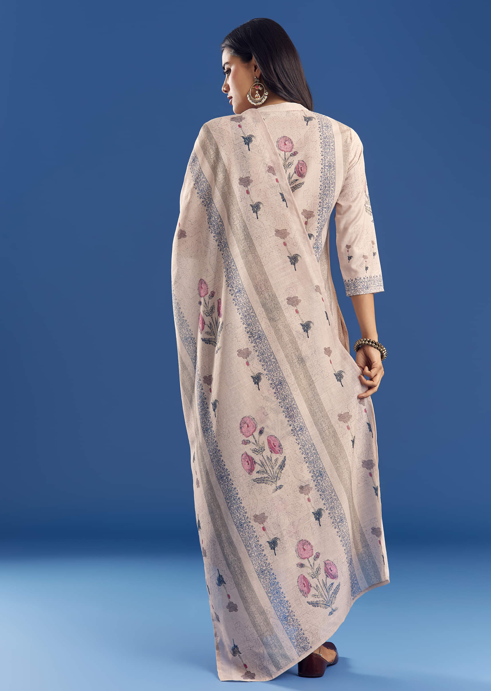 light-beige-block-print-cotton-kurta-set-with-mirror-work-sg313849-5_0e3a08c8-37af-44a1-94a7-d856a567360f.jpg
