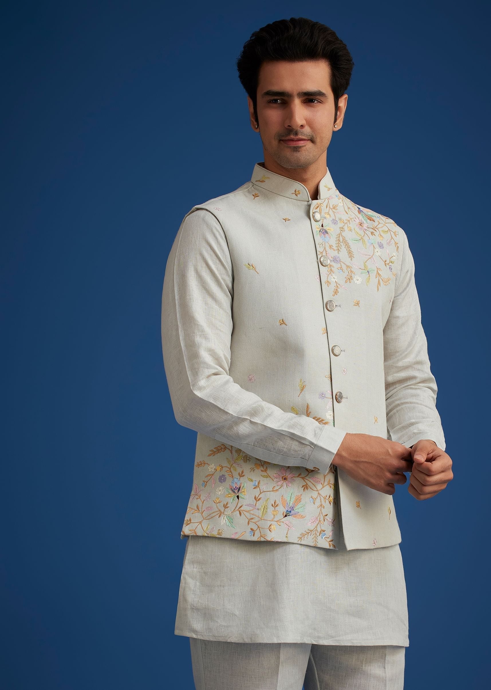 light-grey-linen-kurta-set-with-resham-work-jacket-sg263743-3_20a30fc6-ba5d-405a-ac5c-19b755b56ab7.jpg