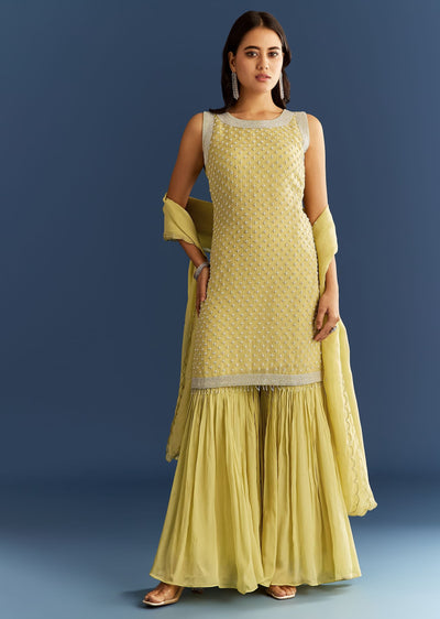 light-lime-green-organza-kurta-set-with-embroidered-scallop-hem-dupatta-sg312346-2_320b177e-dbaa-447e-bbc6-2d57e6277a3c.jpg