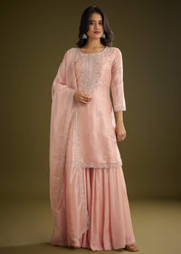 light-peach-tissue-cut-dana-beads-kurta-set-with-embroidered-dupatta-sg225834-4_a2ac1304-5bed-418f-9d91-3cd29896aba5.jpg
