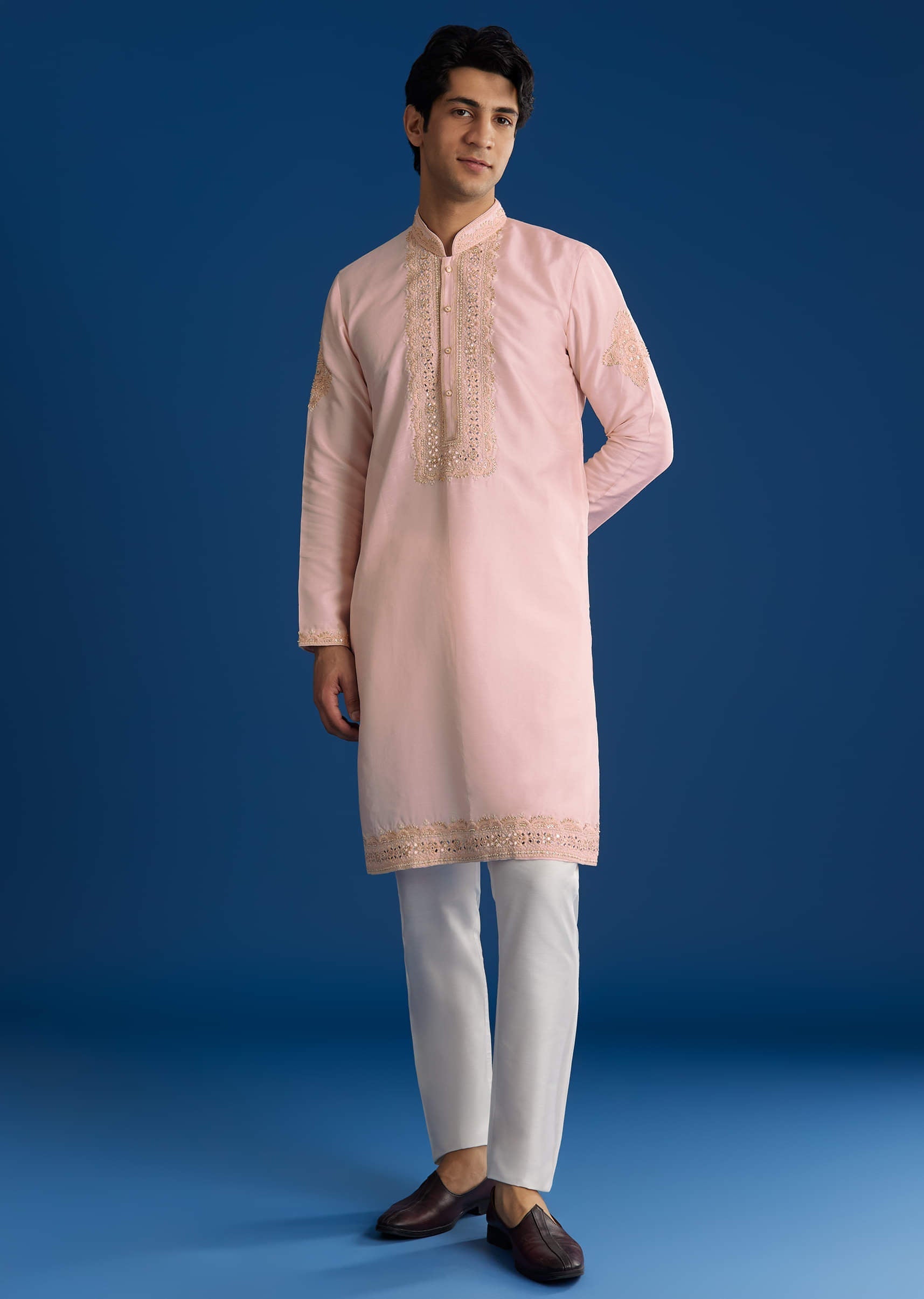 light-pink-silk-mirror-threadwork-kurta-set-sg323736-2_873da029-0206-4393-ab46-a8cd166215ed.jpg