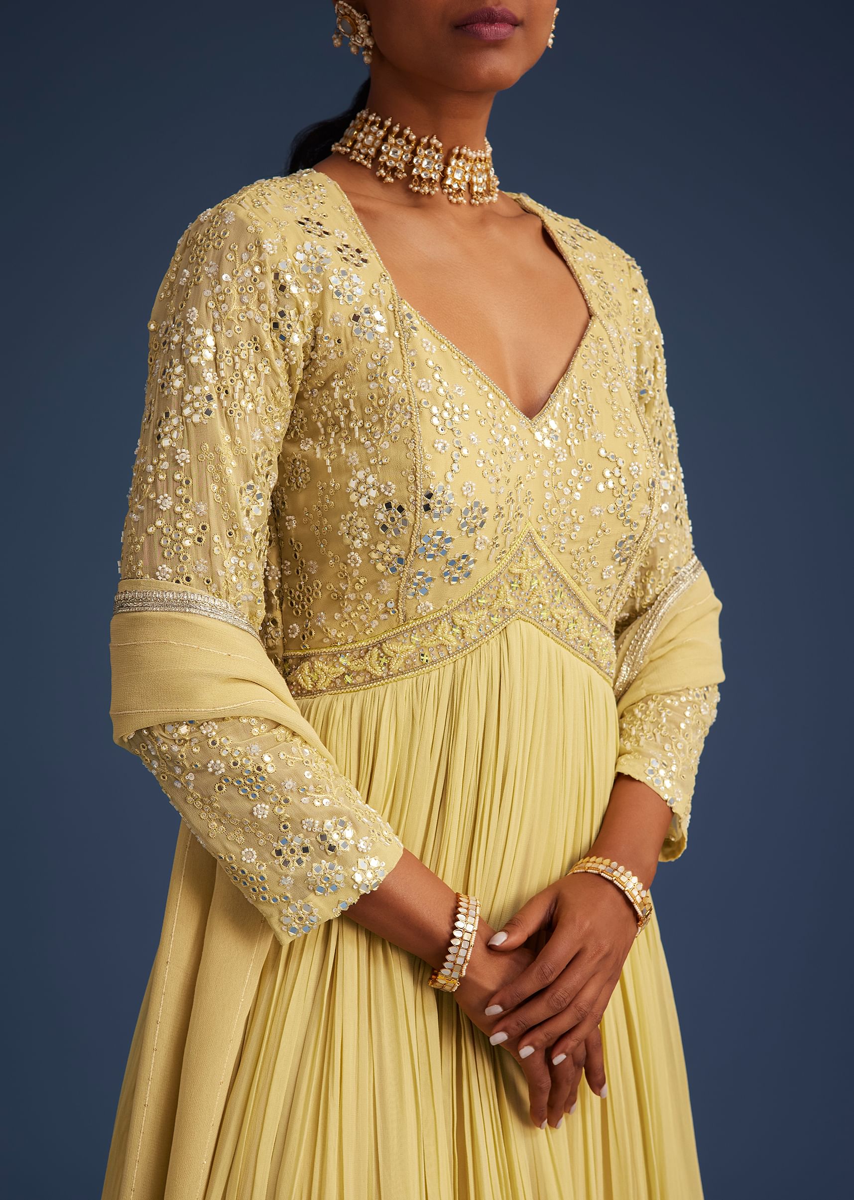 light-yellow-georgette-anarkali-with-mirror-and-sequin-work-sg300306-4_84742047-fc83-441c-97a4-1cafad1d3a47.jpg