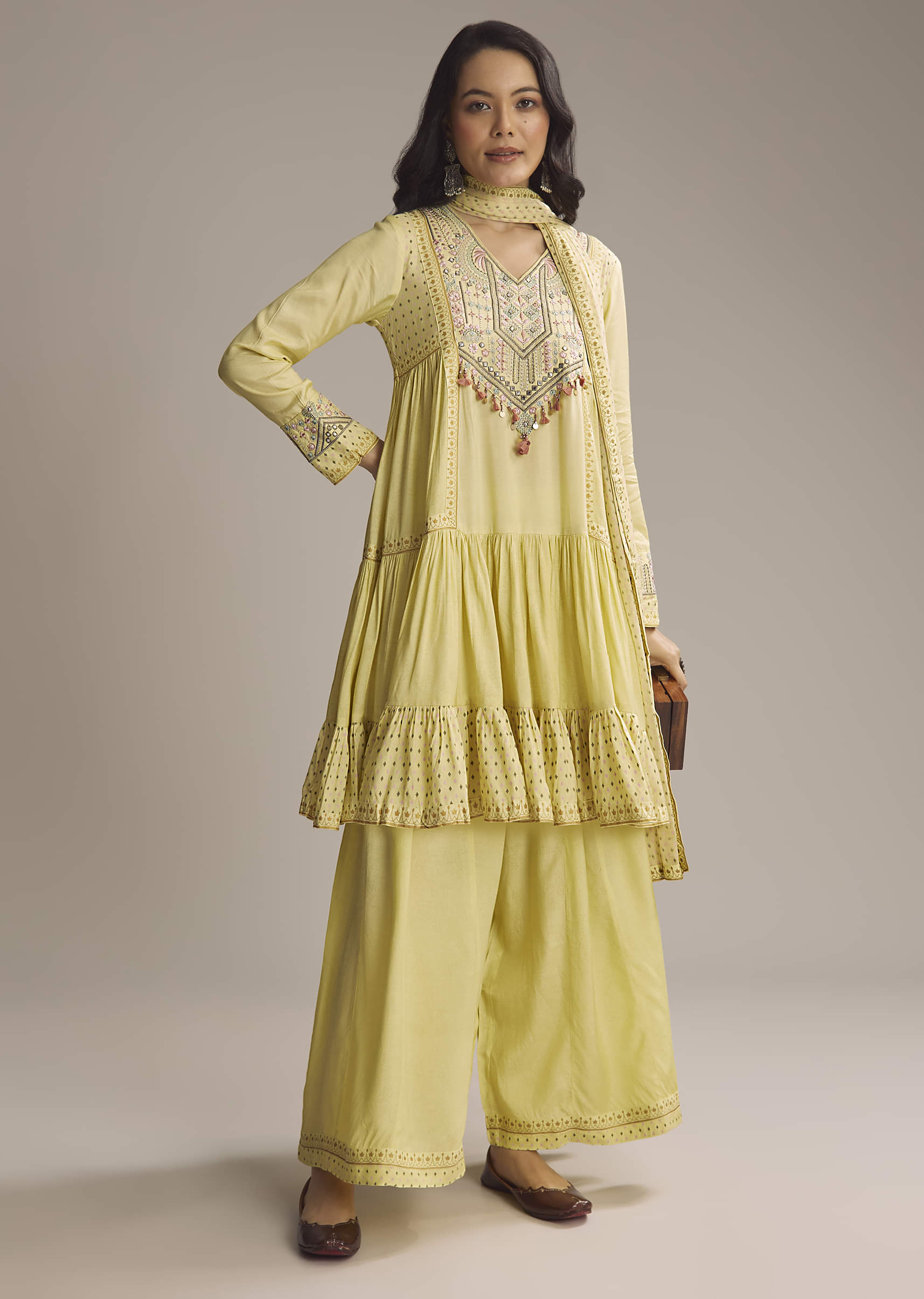 light-yellow-silk-printed-palazzo-suit-with-resham-work-sg339244-3.jpg