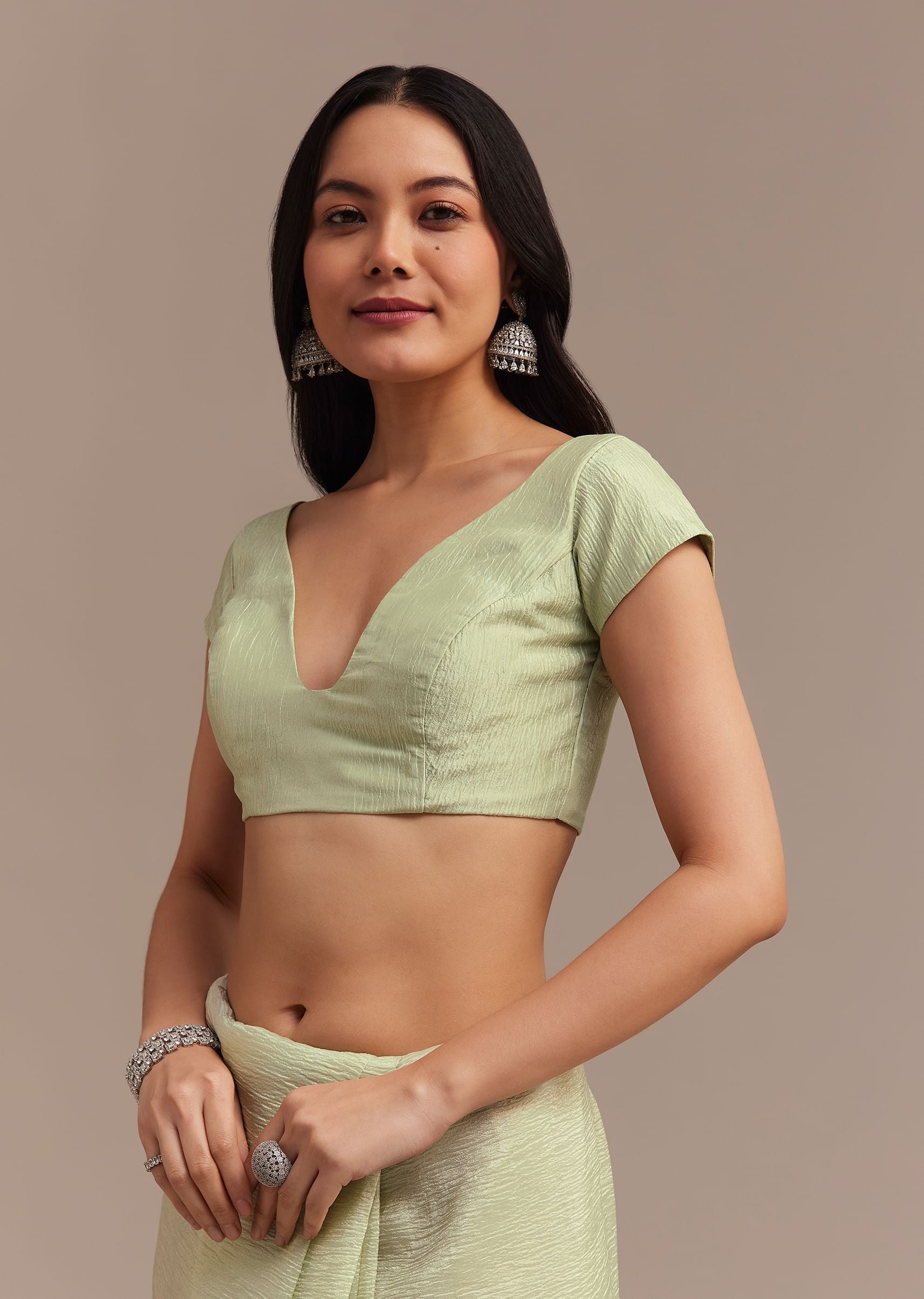 light_green_crushed_tissue_saree-sg275393-9_10_ca933a59-a27c-4f6c-8d8f-83b661a169b5.jpg