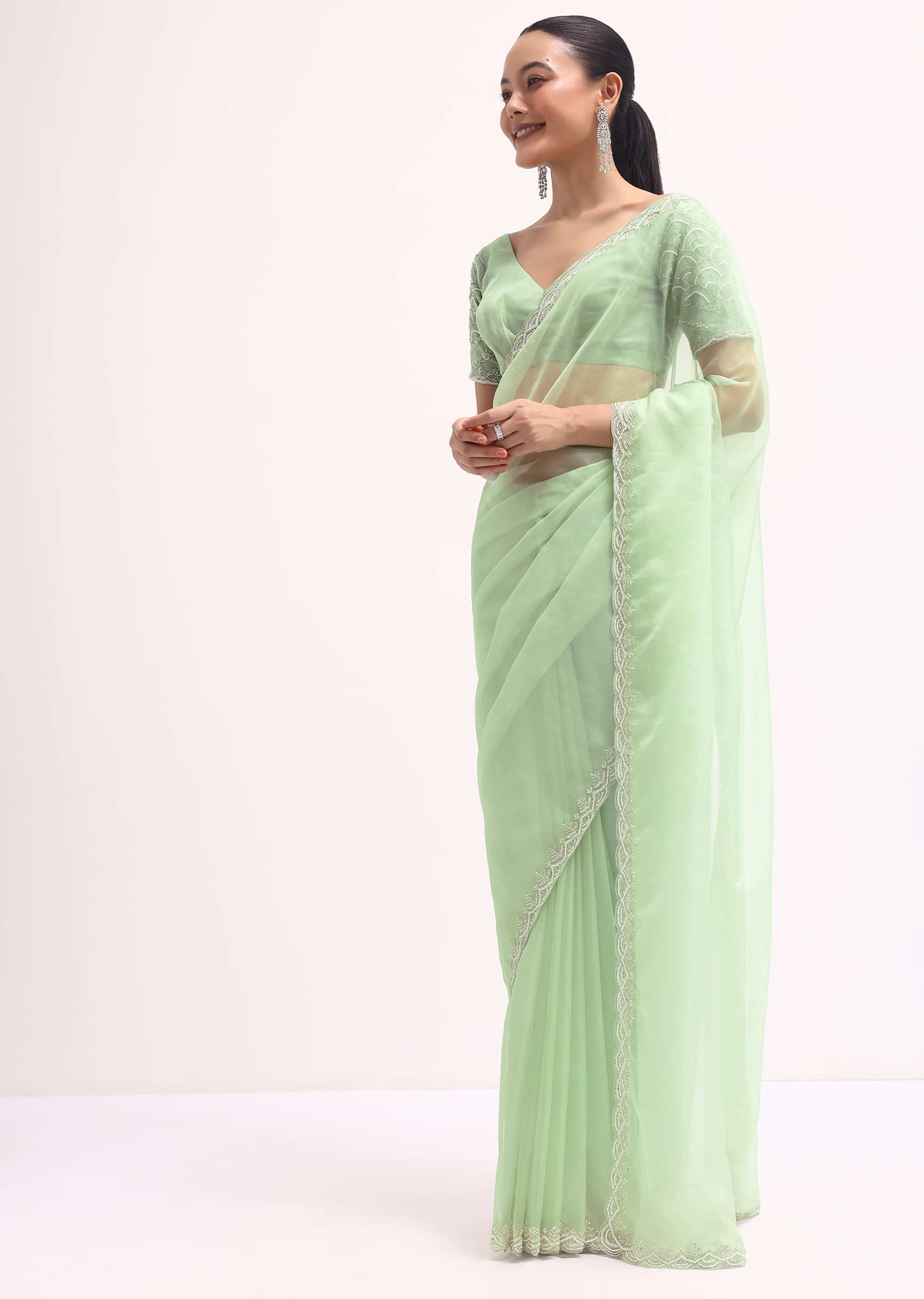 light_green_scallop_border_saree_with_unstitched_blouse-sg189433_9_f3eefb83-bc16-44c0-ba95-d98f10ef4f06.jpg