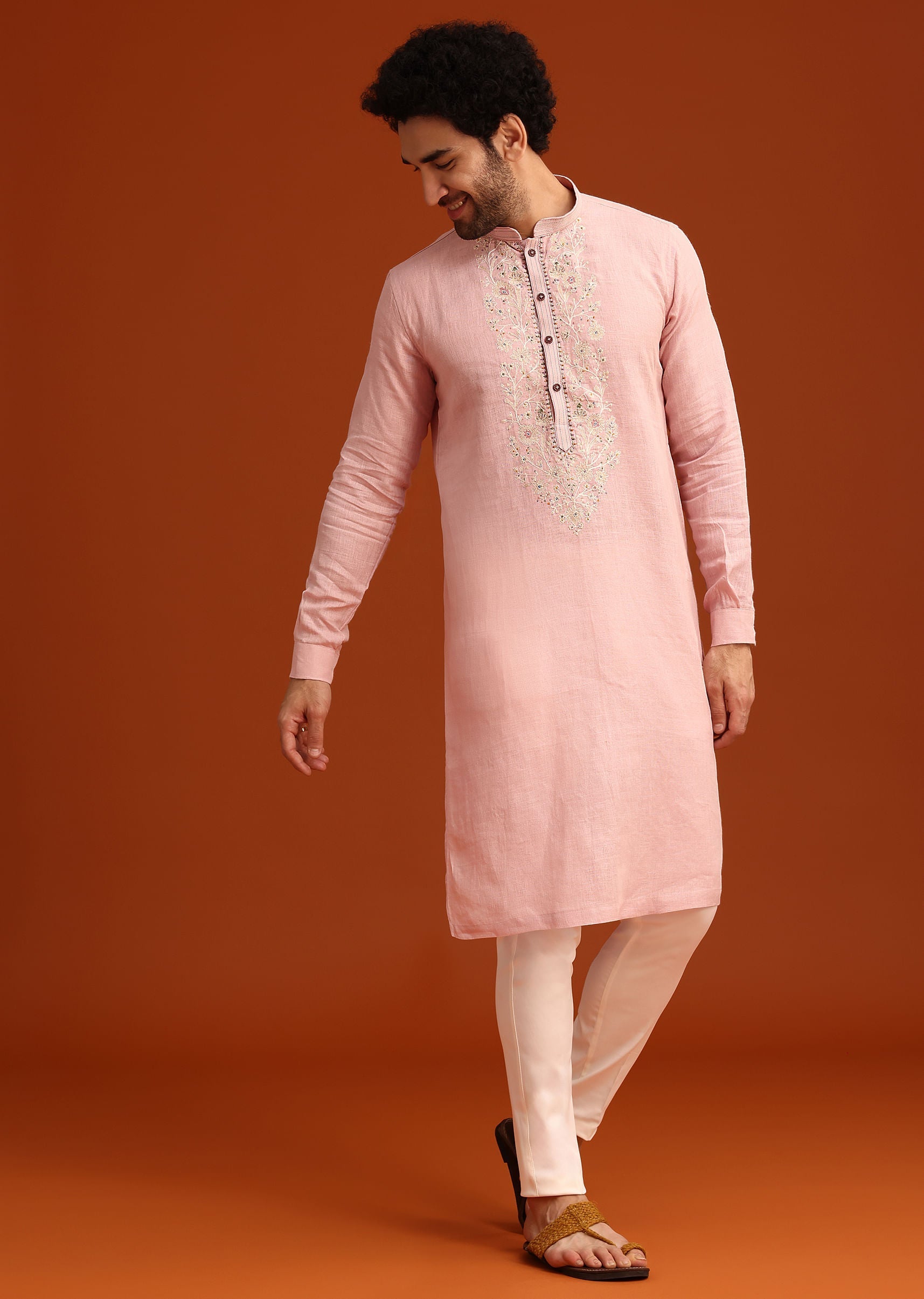 light_pink_floral_thread_embroidered_kurta_and_pant_set-sg273232_2_feb19230-2155-4e6c-9aa7-2a59239fb9cc.jpg