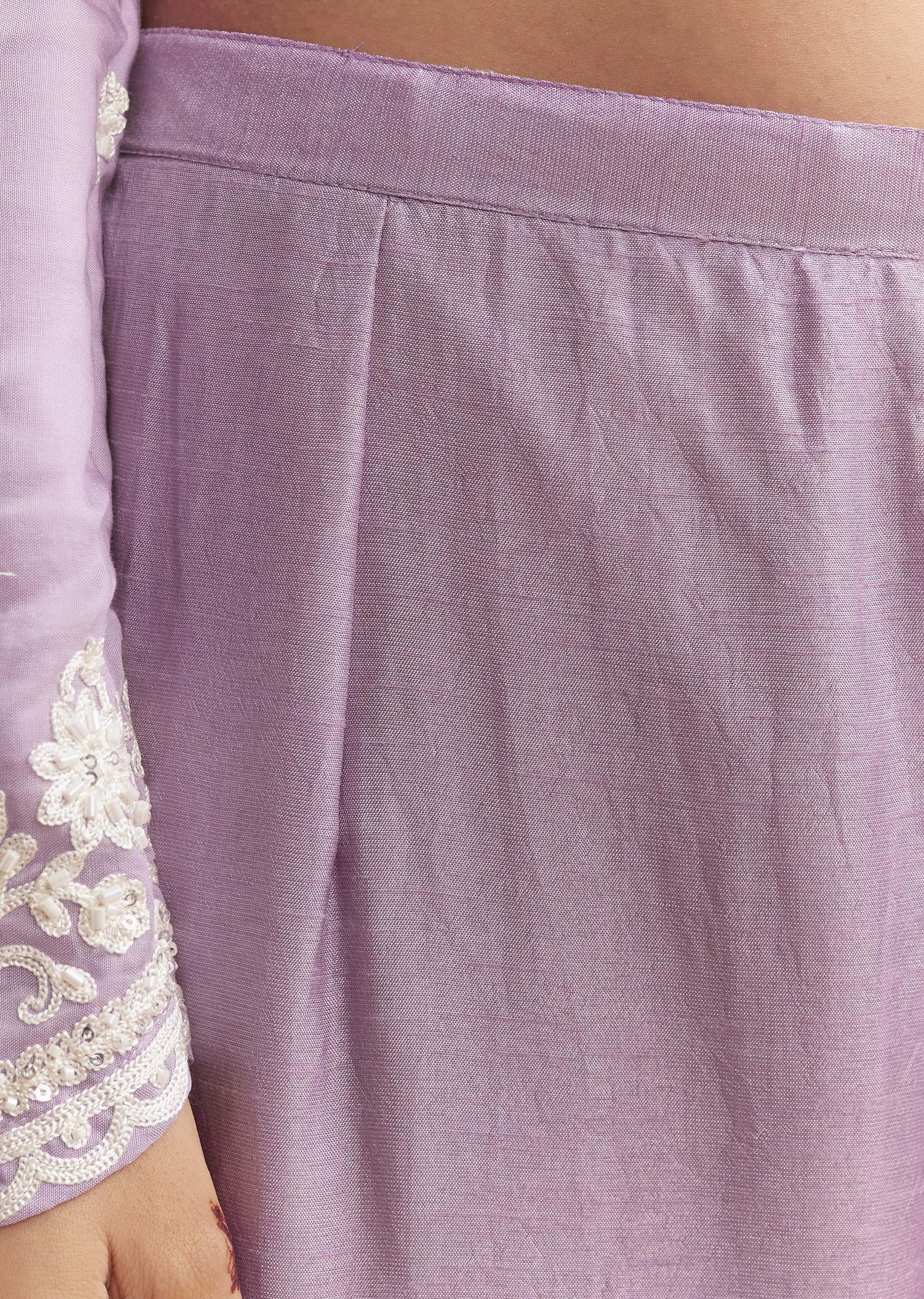 lilac_cotton_anarkali_suit_with_delicate_thread-sg337066-6_1.jpg