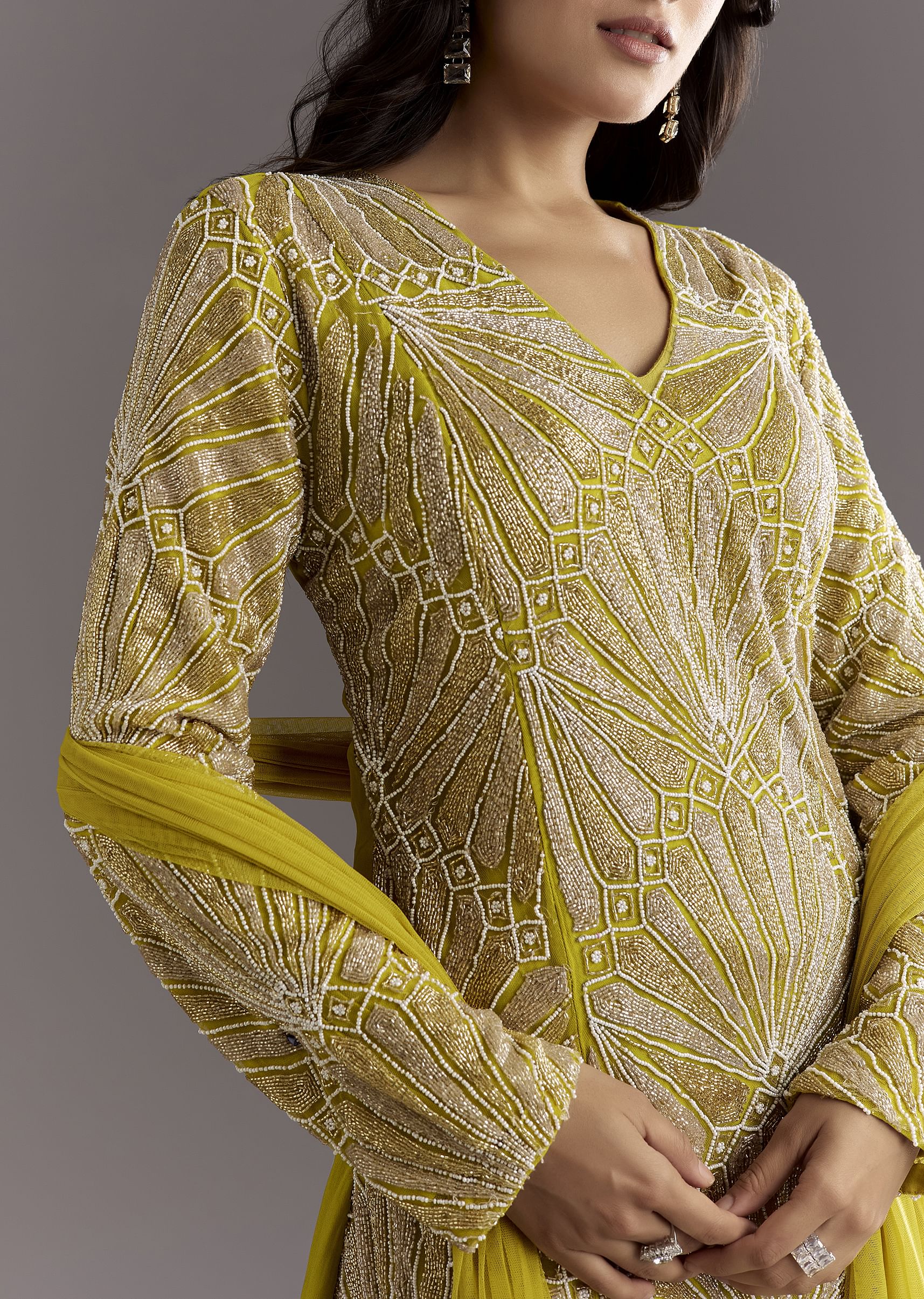 lime-green-cutdana-and-moti-work-kurta-with-organza-sharara-sg308958-3_55299663-50b5-4645-8fff-16c4fec5f496.jpg