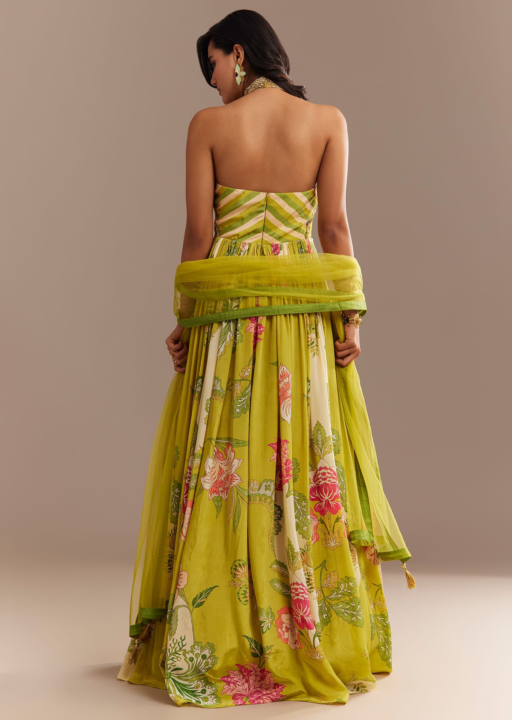 lime-green-floral-printed-gown-set-sg293060-5_2ea0e4d2-46ca-401e-8952-0d2acf5a7f63.jpg
