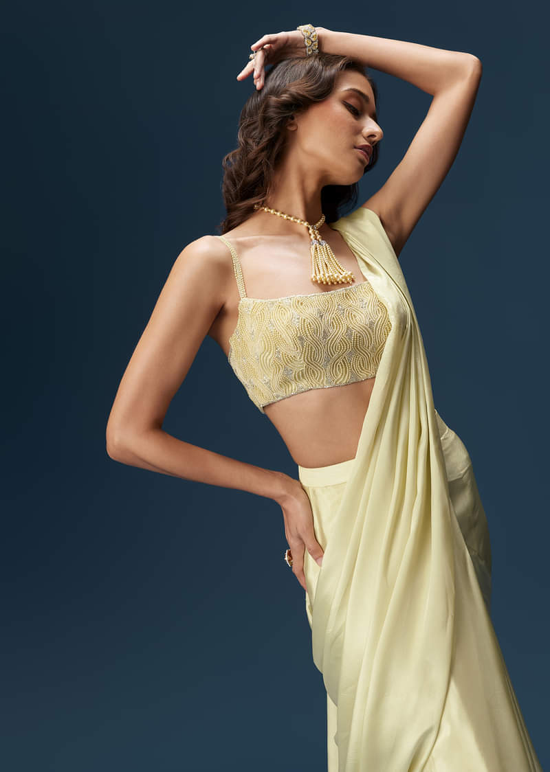 lime-green-ready-pleated-saree-with-belt-and-blouse-sg339748-5_f7d252c5-49cb-41c1-bbec-2b9cd933209f.jpg