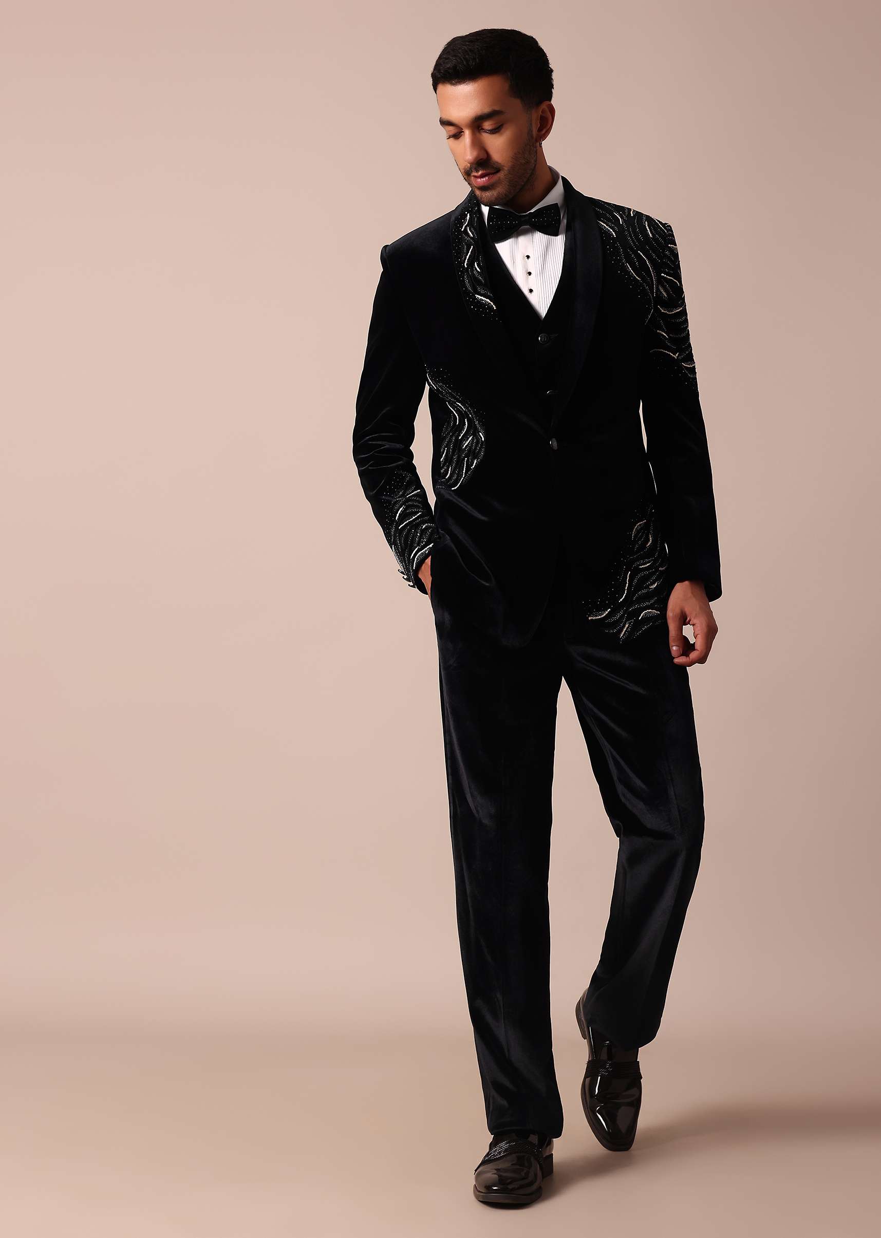 luxe_black_tuxedo_for_men-sg203649_7_f4495896-c902-42e6-b163-0383cca4be56.jpg