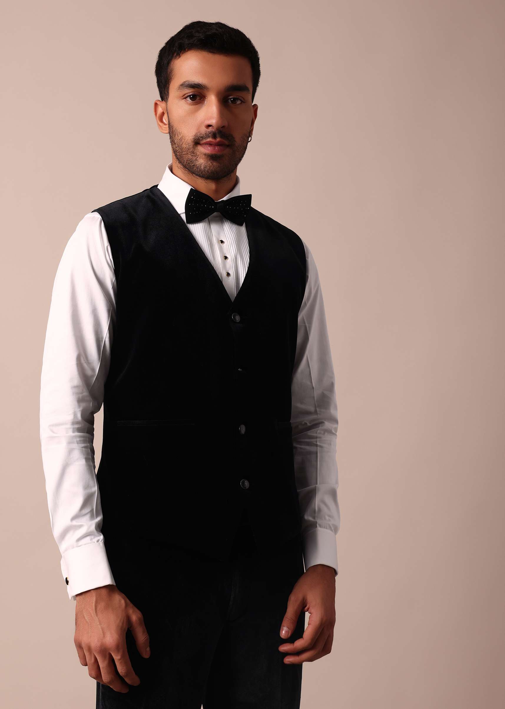 luxe_black_tuxedo_for_men-sg203649_8_fd9ccffa-c135-472e-8bf1-254b0e8dbfc6.jpg