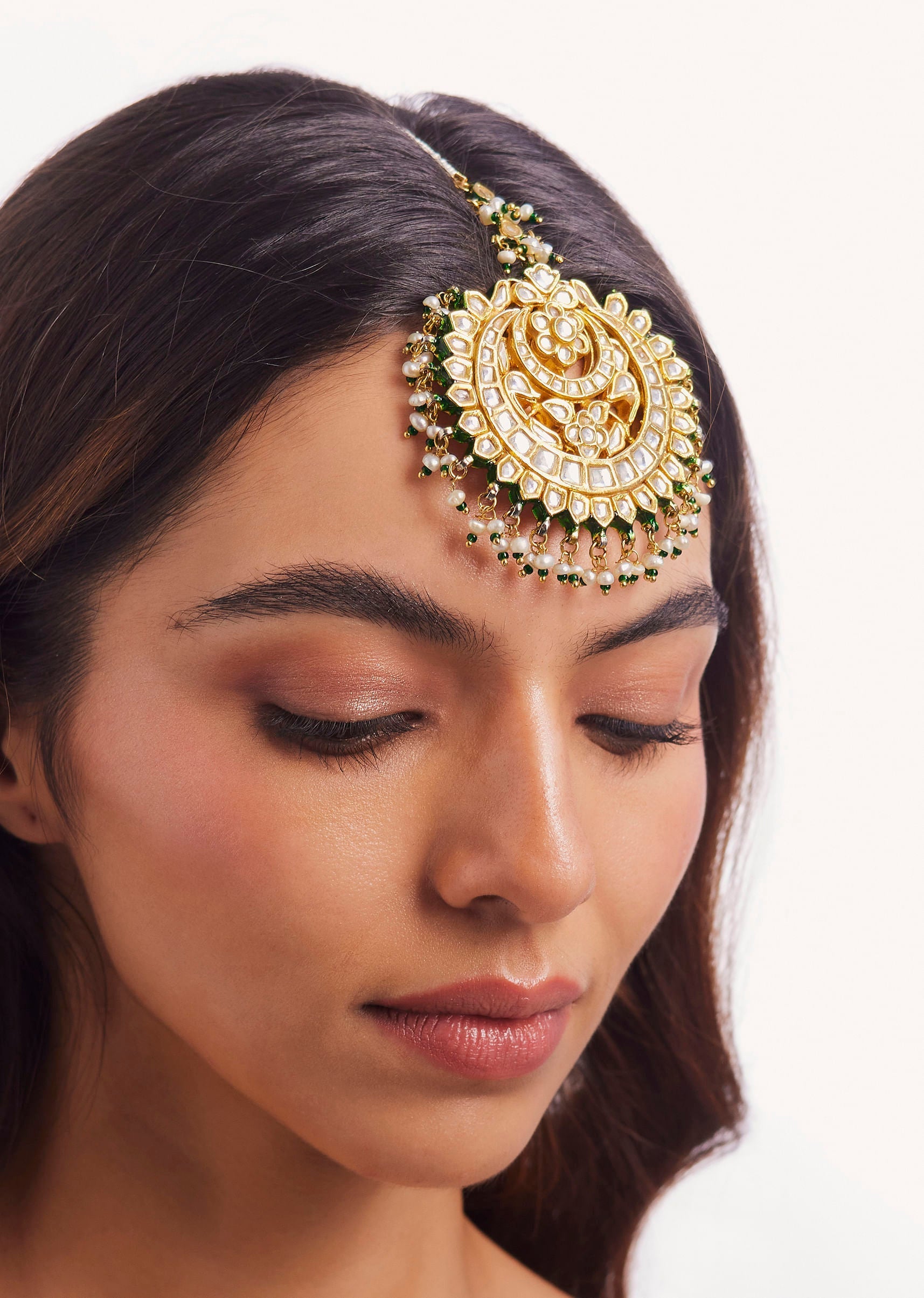 maang_tikka_with_kundan_polki_work_in_gold_finish-sg285381_1_8b8ba334-0616-4b98-aca2-a7fe2e8f2ad4.jpg