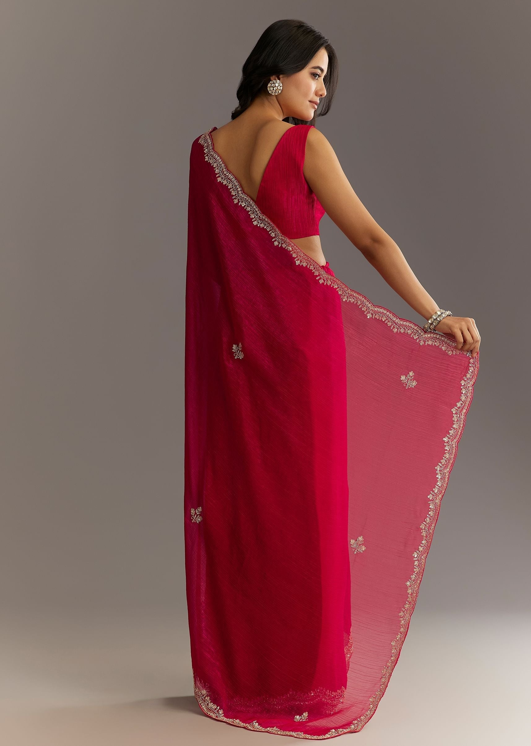 magenta-crushed-tissue-saree-with-cutdana-and-scallop-border-sg294669-6_17d09eea-36fa-4776-a7d1-72d876b2dc2b.jpg