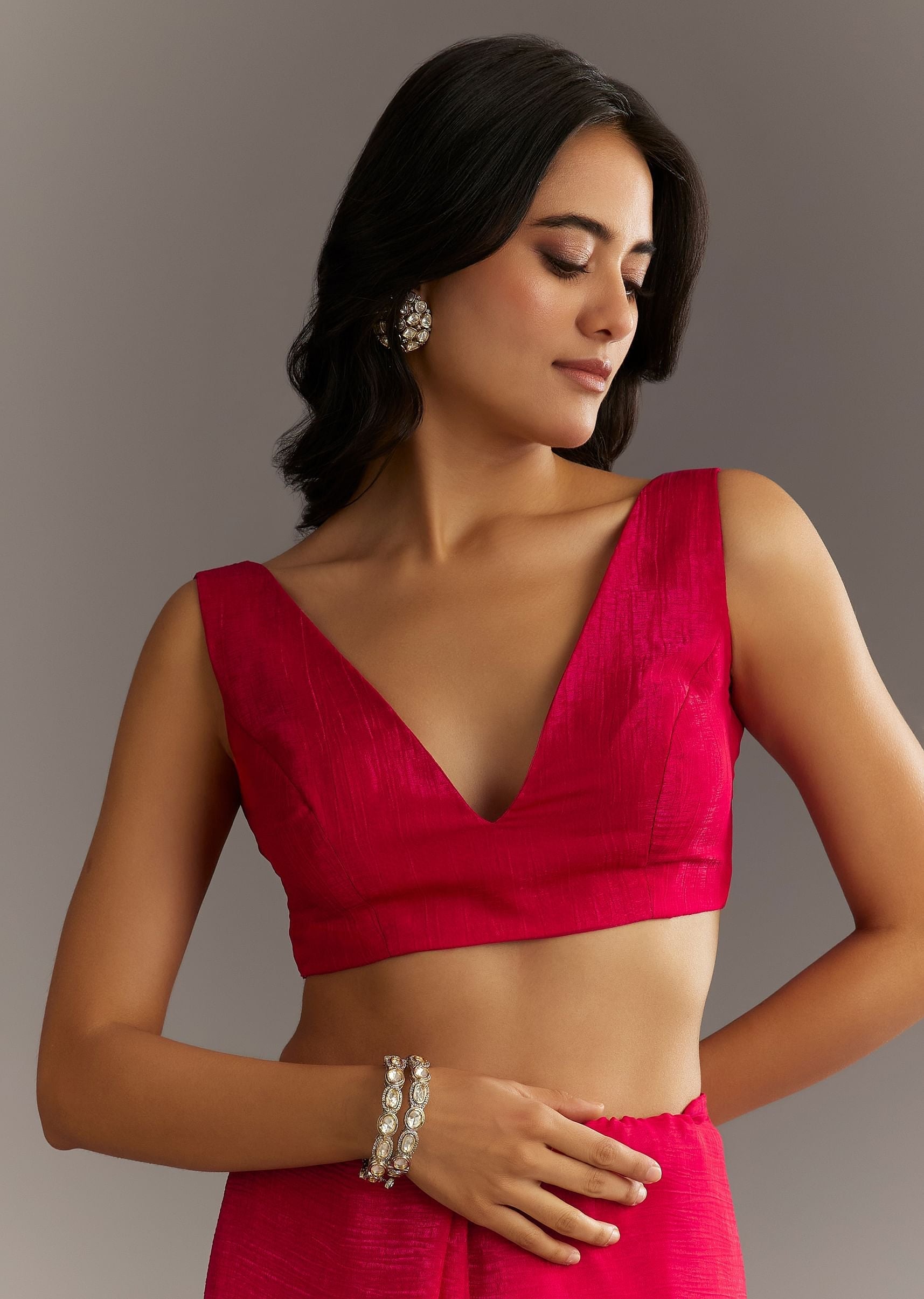 magenta-crushed-tissue-saree-with-cutdana-and-scallop-border-sg294669-7_323121e0-3a5c-45cd-91b0-21273ea396cb.jpg