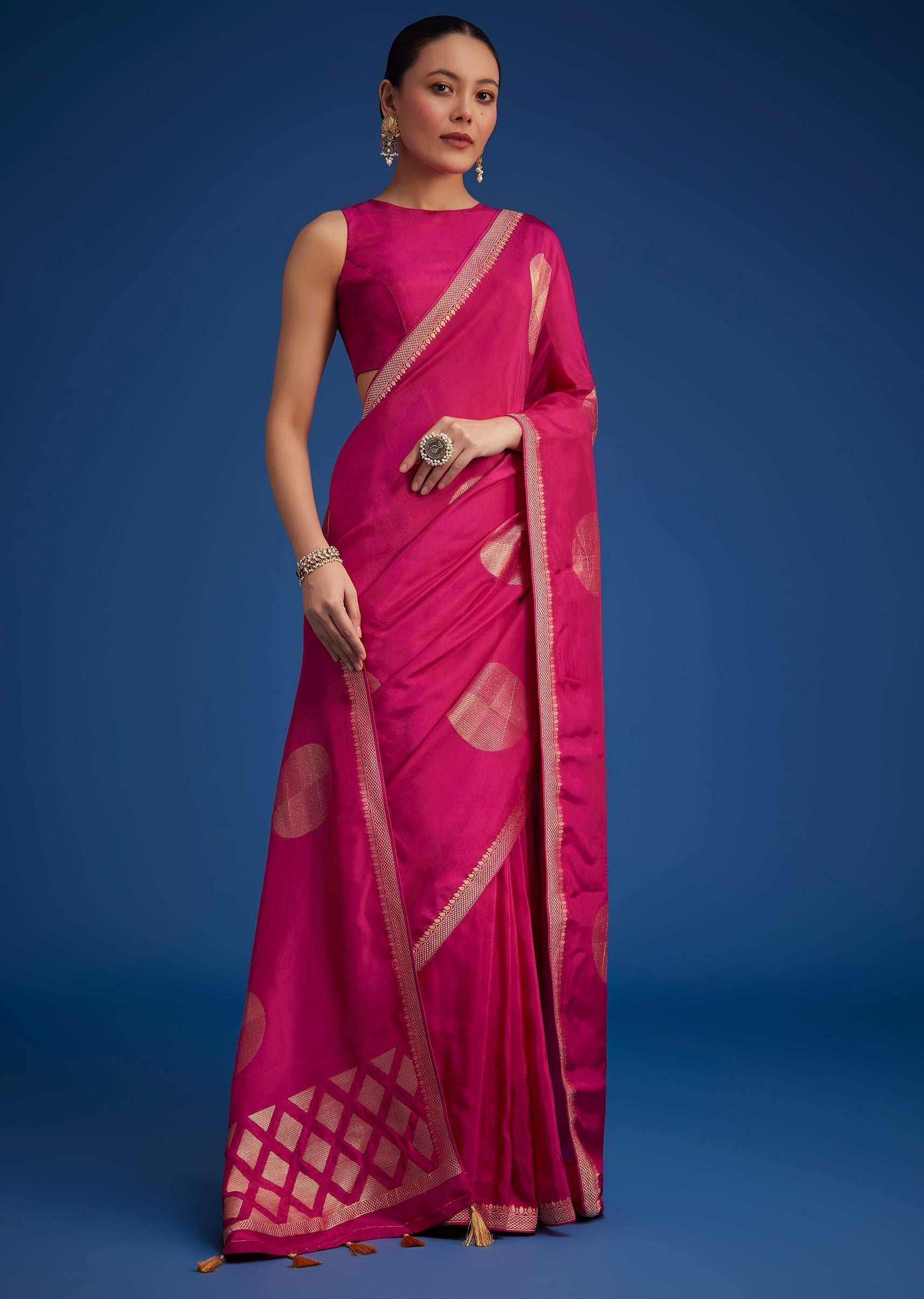 magenta_pink_dola_silk_saree_with_zari_work-sg276467_8_da1e8de1-5ff8-4a74-9cb0-3bb3858910eb.jpg