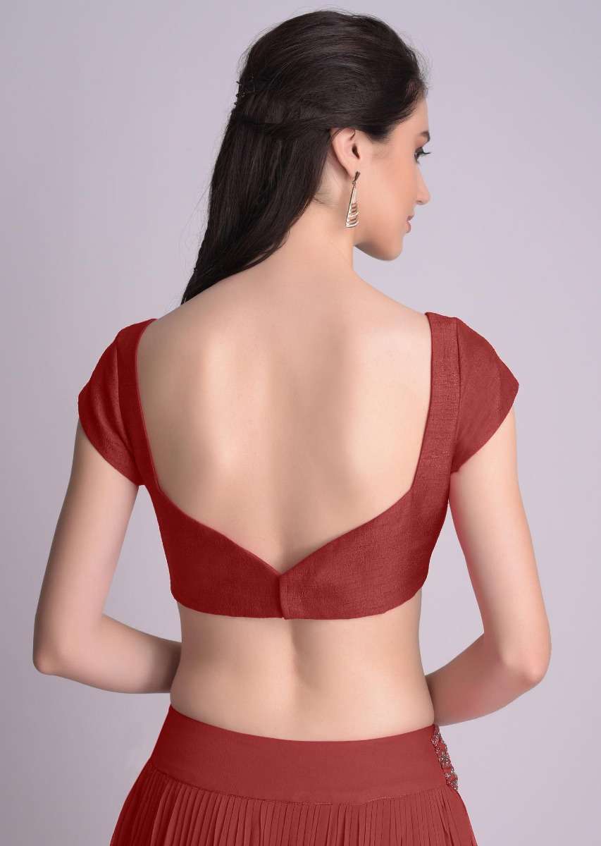 maroon-blouse-in-raw-silk-with-sweet-heart-neckline-online-kalki-fashion-m001509619y-sg31225_1_a1b0c020-8637-4a5a-9a42-892a035a0bb6.jpg