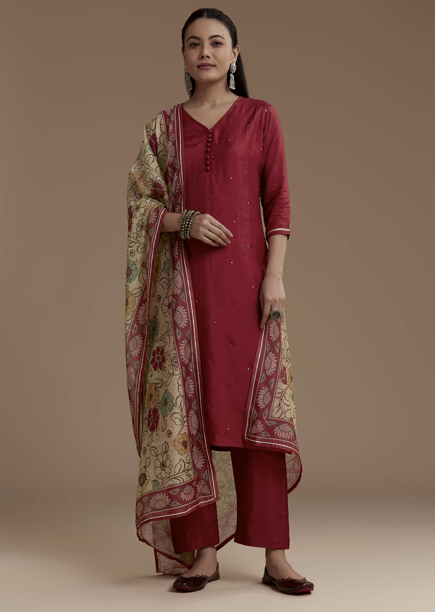 maroon-foil-mirror-kurta-set-with-kalamkari-dupatta-sg362013-1_ec5eb6ce-e177-4a0b-a930-cf51c9eeceda.jpg