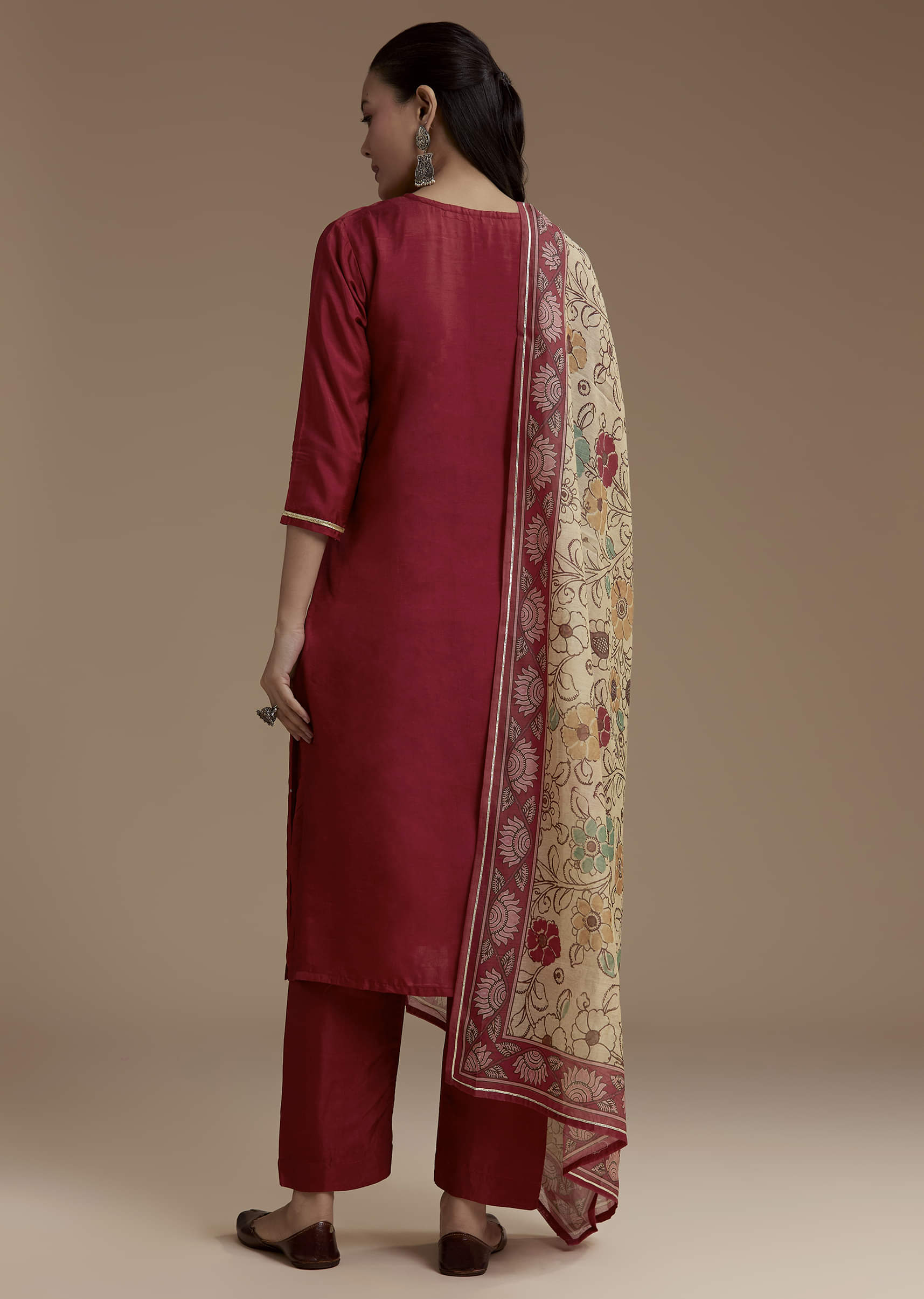 maroon-foil-mirror-kurta-set-with-kalamkari-dupatta-sg362013-5_c6857ccf-9e32-4806-b025-b740567b49eb.jpg