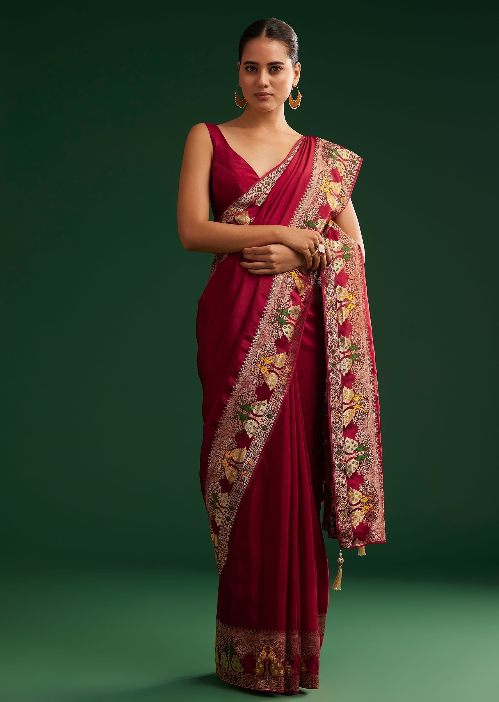 maroon-georgette-saree-with-zari-and-multicolour-thread-accents-sg292691-1_6270c1f5-38bb-4538-be83-bd1ad099be93.jpg