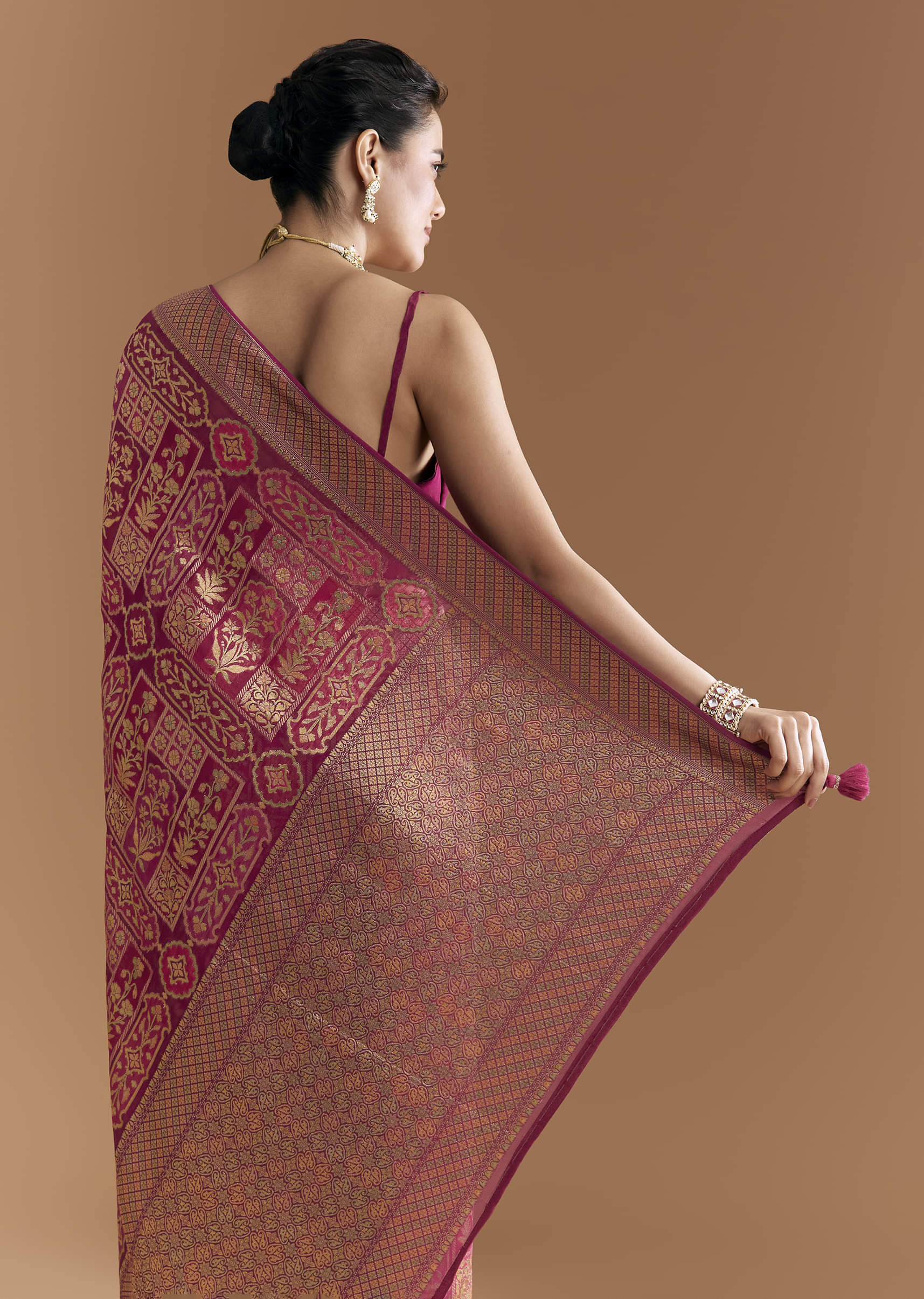 maroon-khadhi-georgette-saree-with-floral-and-geometric-zari-work-sg355129-6.jpg