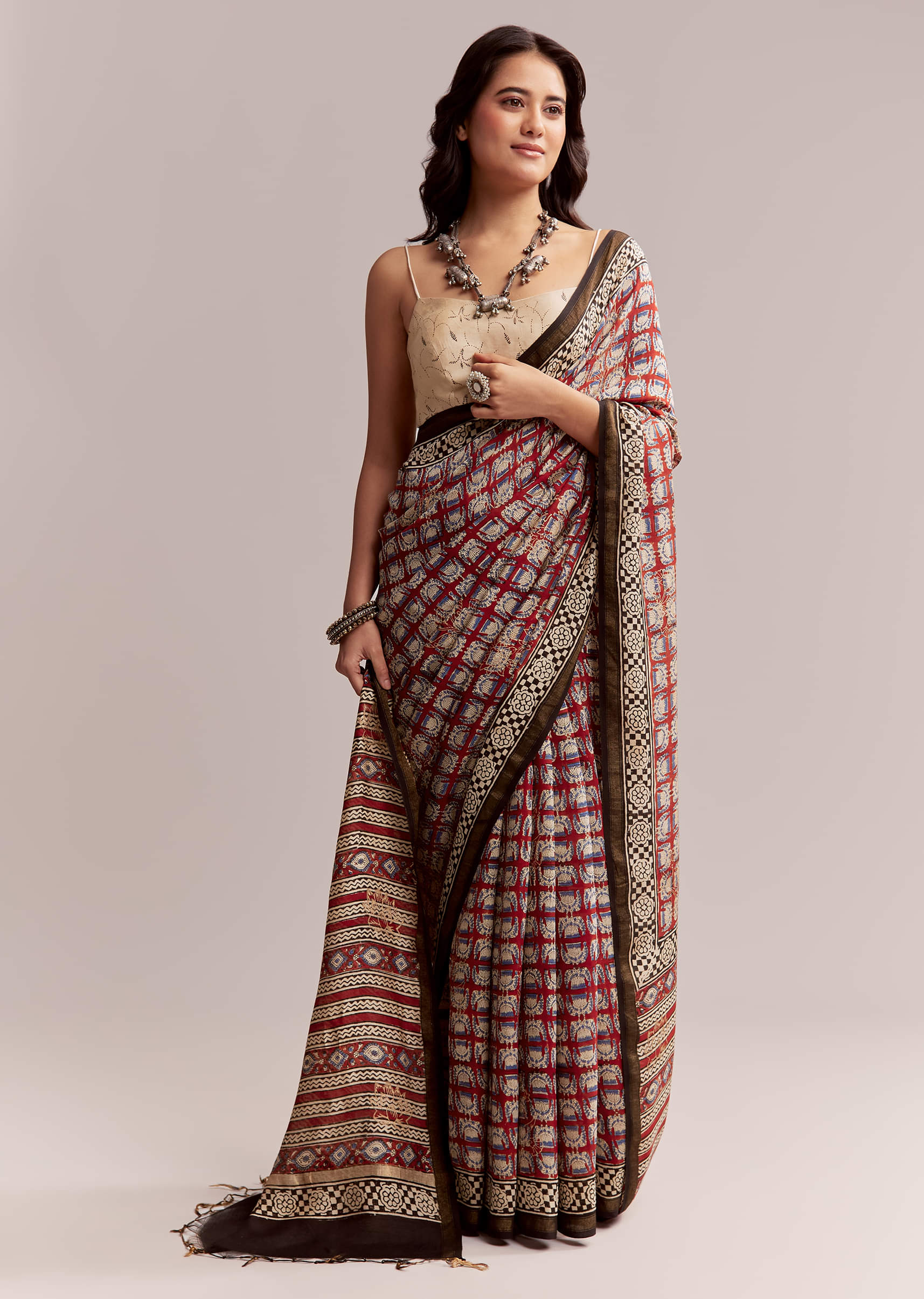 maroon-linen-printed-saree-with-traditional-ajrakh-print-sg311977-1_3c72544d-0ccd-4761-a50d-7f3063a72771.jpg