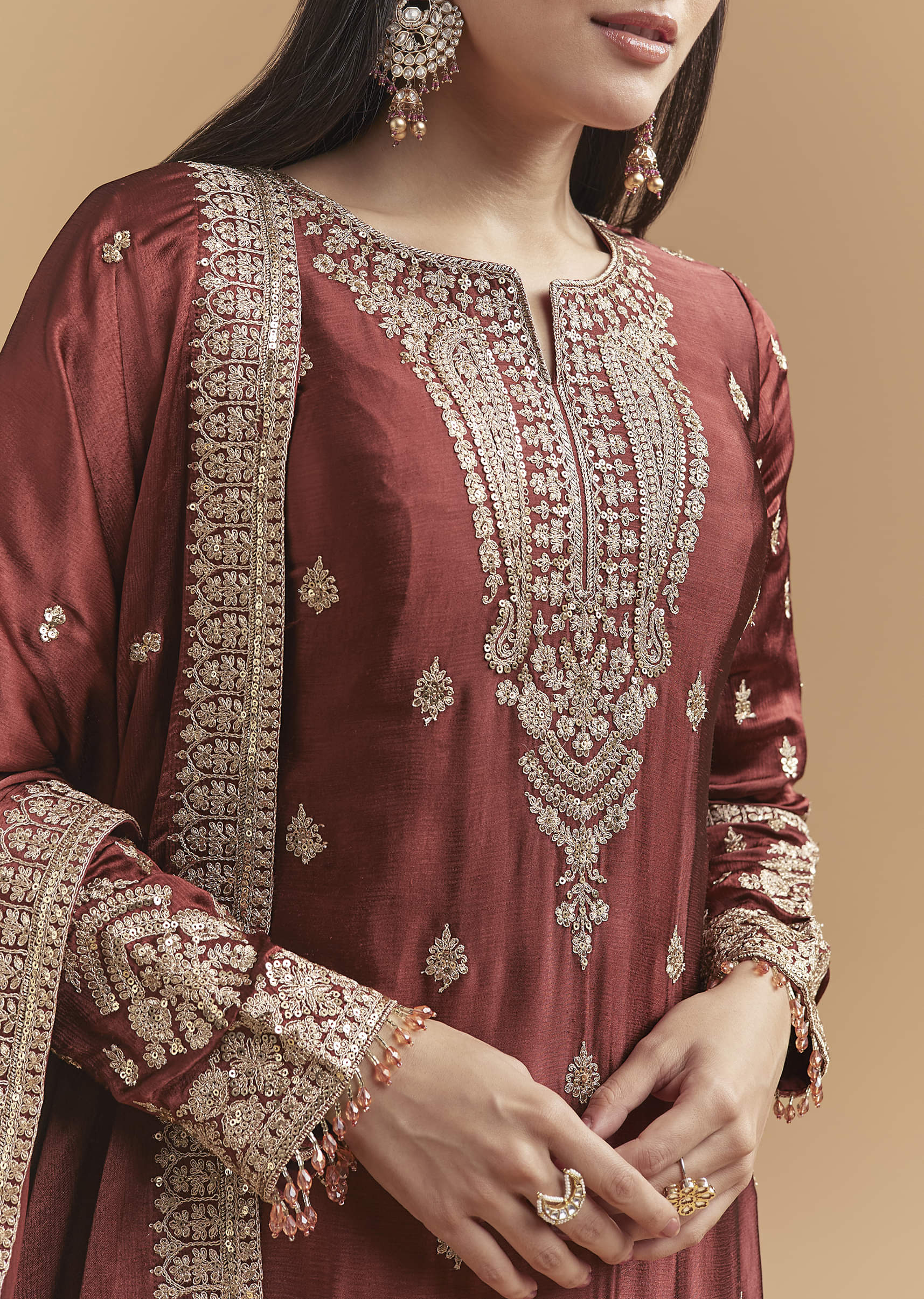 maroon-satin-palazzo-suit-with-heavy-zari-work-sg338439-2.jpg