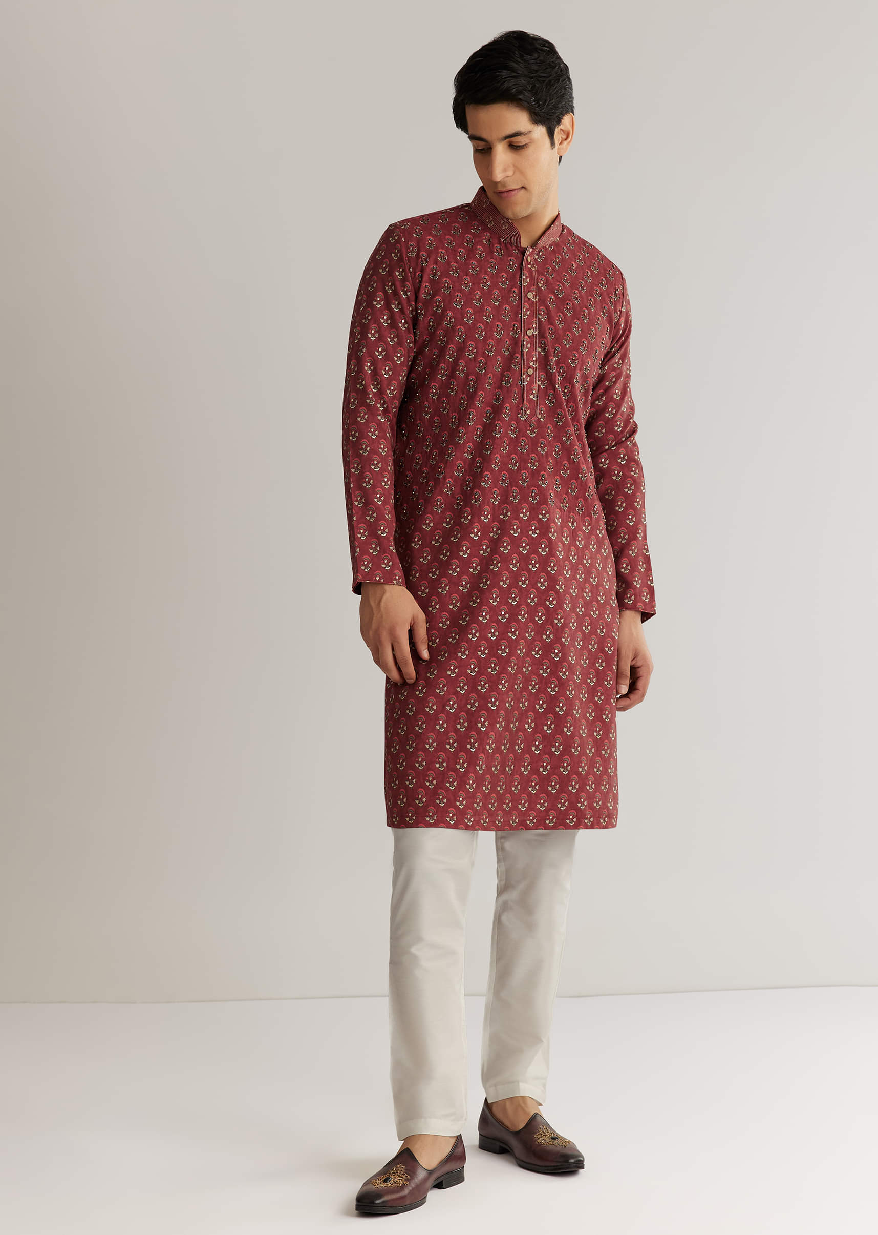 maroon-silk-cutdana-floral-kurta-set-sg323944-4_8131bc52-ddbc-43ff-aba0-5c0b44406235.jpg