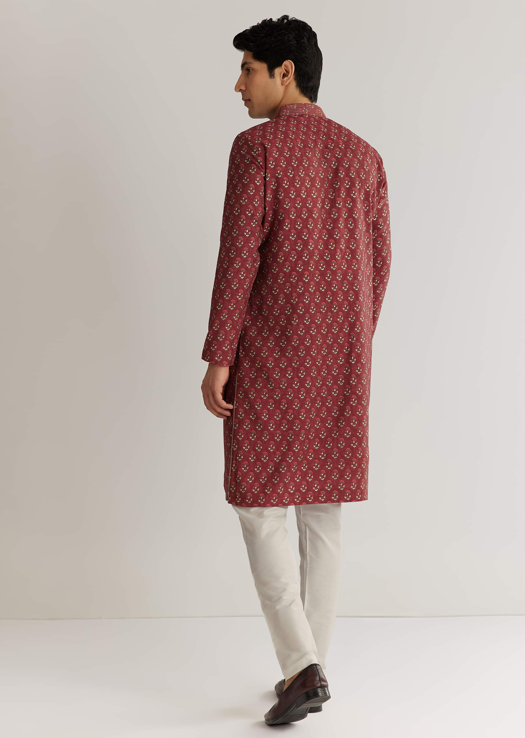 maroon-silk-cutdana-floral-kurta-set-sg323944-5_797c4717-1bef-466f-bc8e-a03a027ad8da.jpg