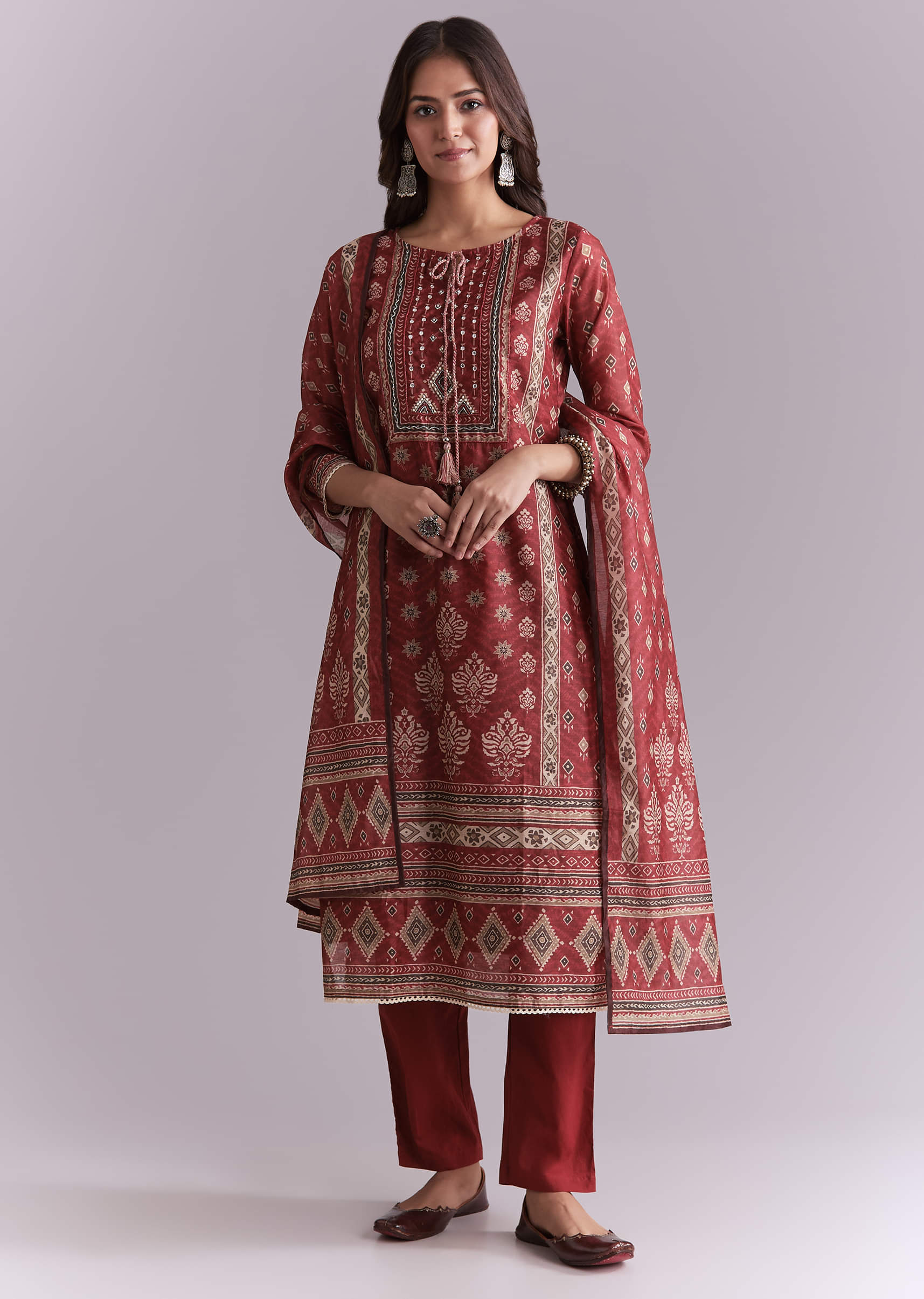 maroon-silk-kurta-set-with-indie-print-sg348661-1.jpg