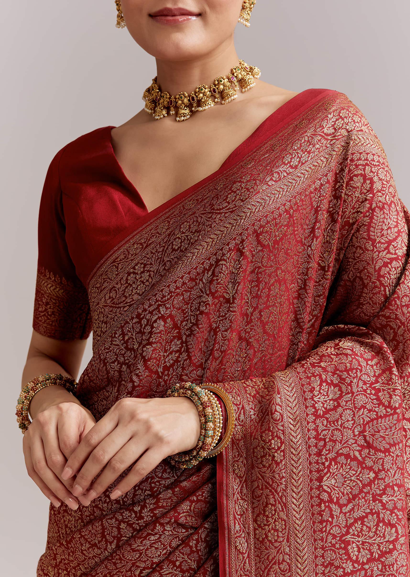 maroon-silk-woven-brocade-saree-with-zari-and-floral-border-sg342168-2.jpg