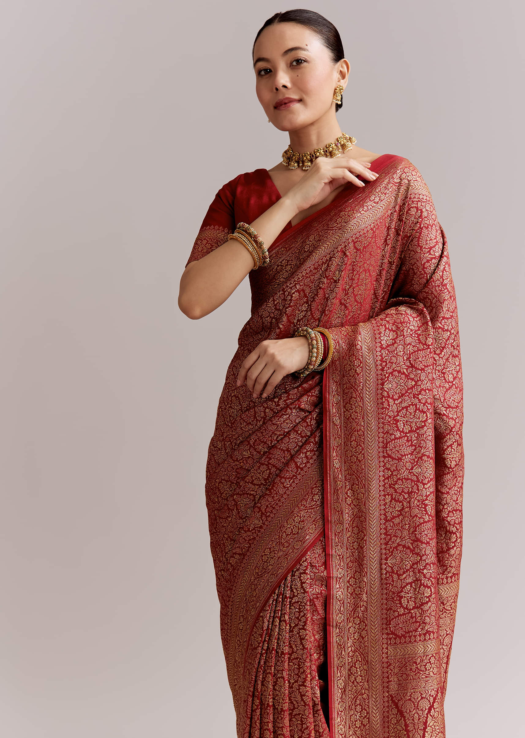maroon-silk-woven-brocade-saree-with-zari-and-floral-border-sg342168-5.jpg
