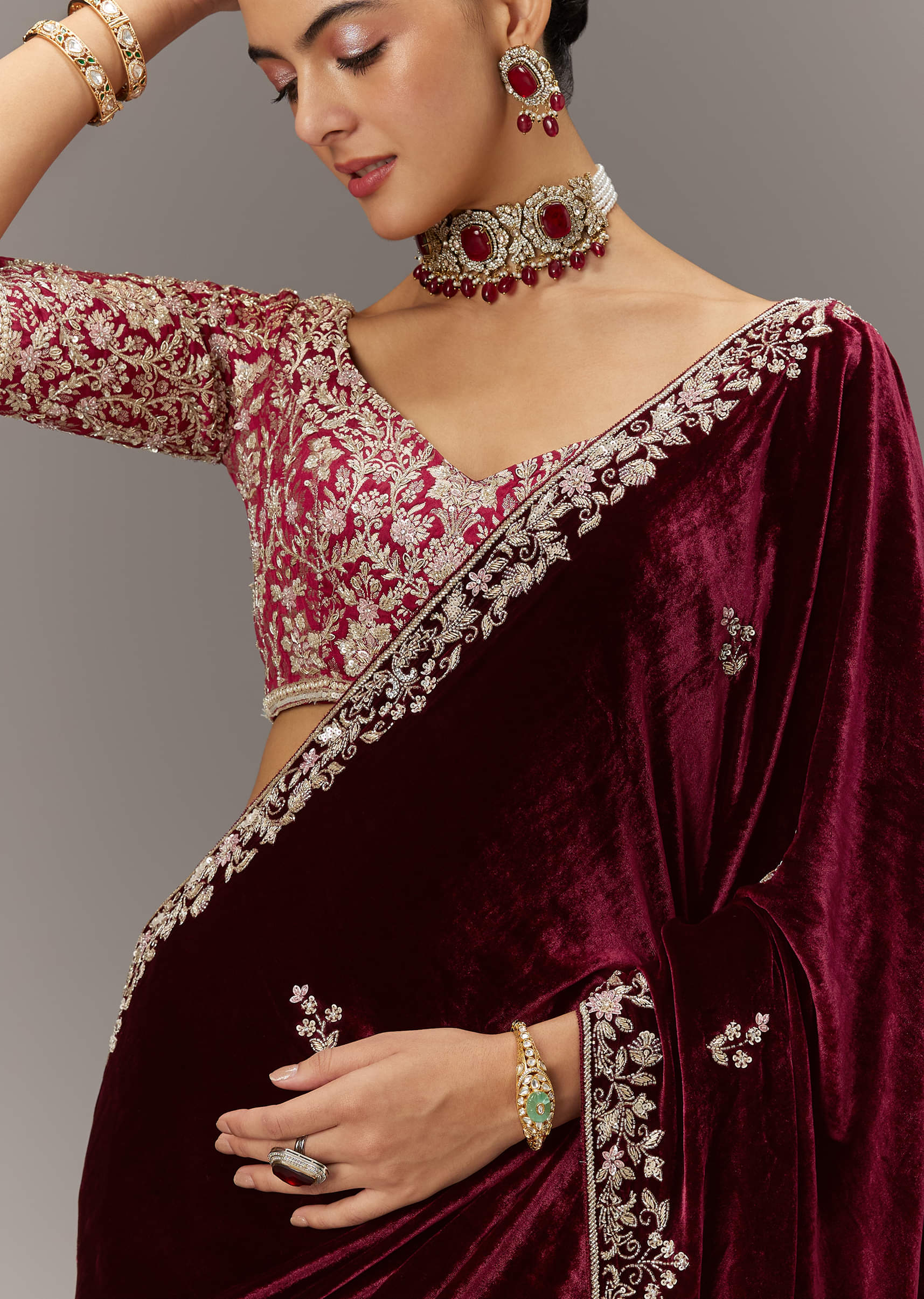 maroon-velvet-saree-with-brocade-embroidered-blouse-sg300067-2_430da170-cc19-4cca-96b2-0ee9bd2afe14.jpg