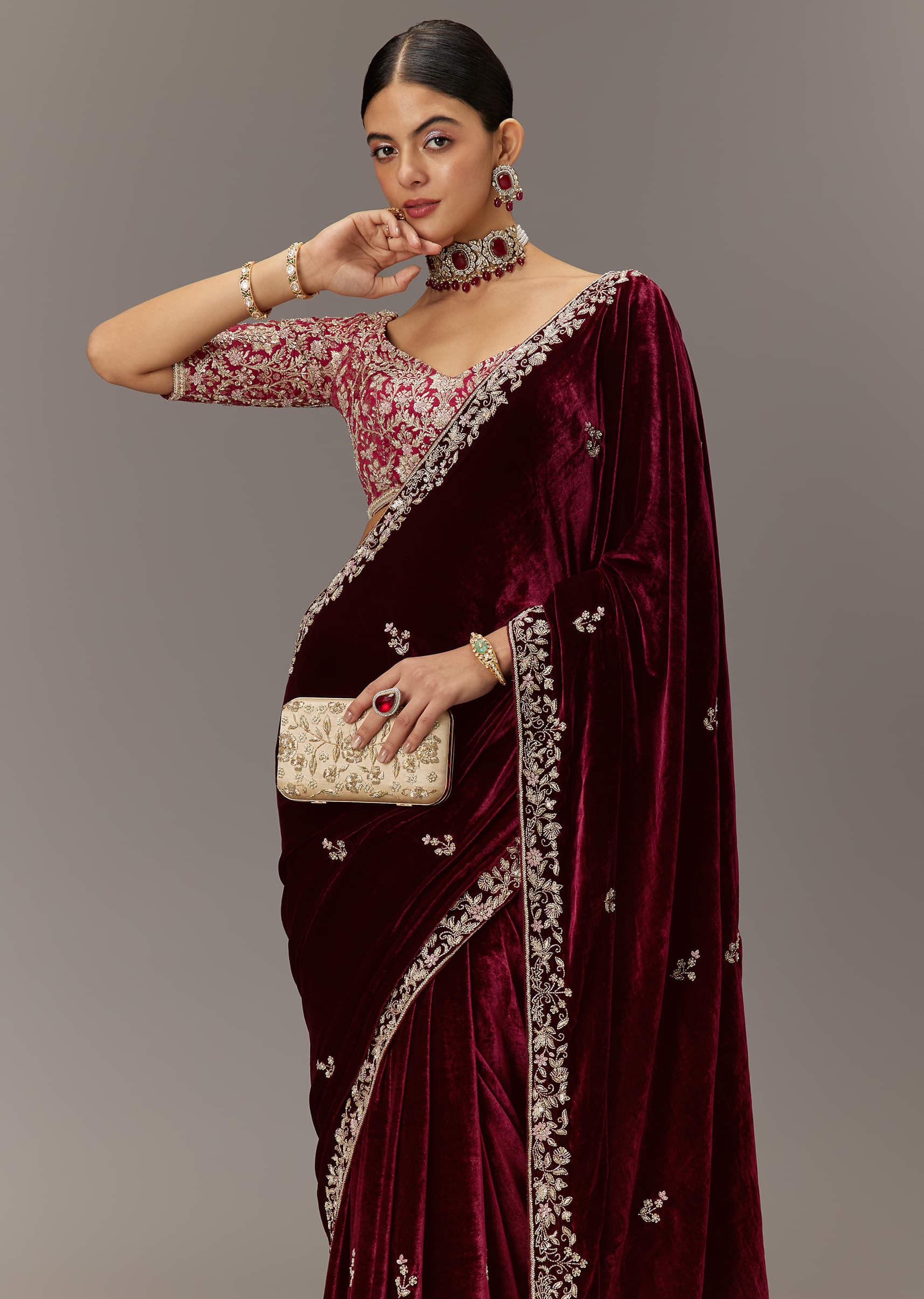 maroon-velvet-saree-with-brocade-embroidered-blouse-sg300067-5_dc310d51-1605-41a4-a0d3-37bc9a99adce.jpg
