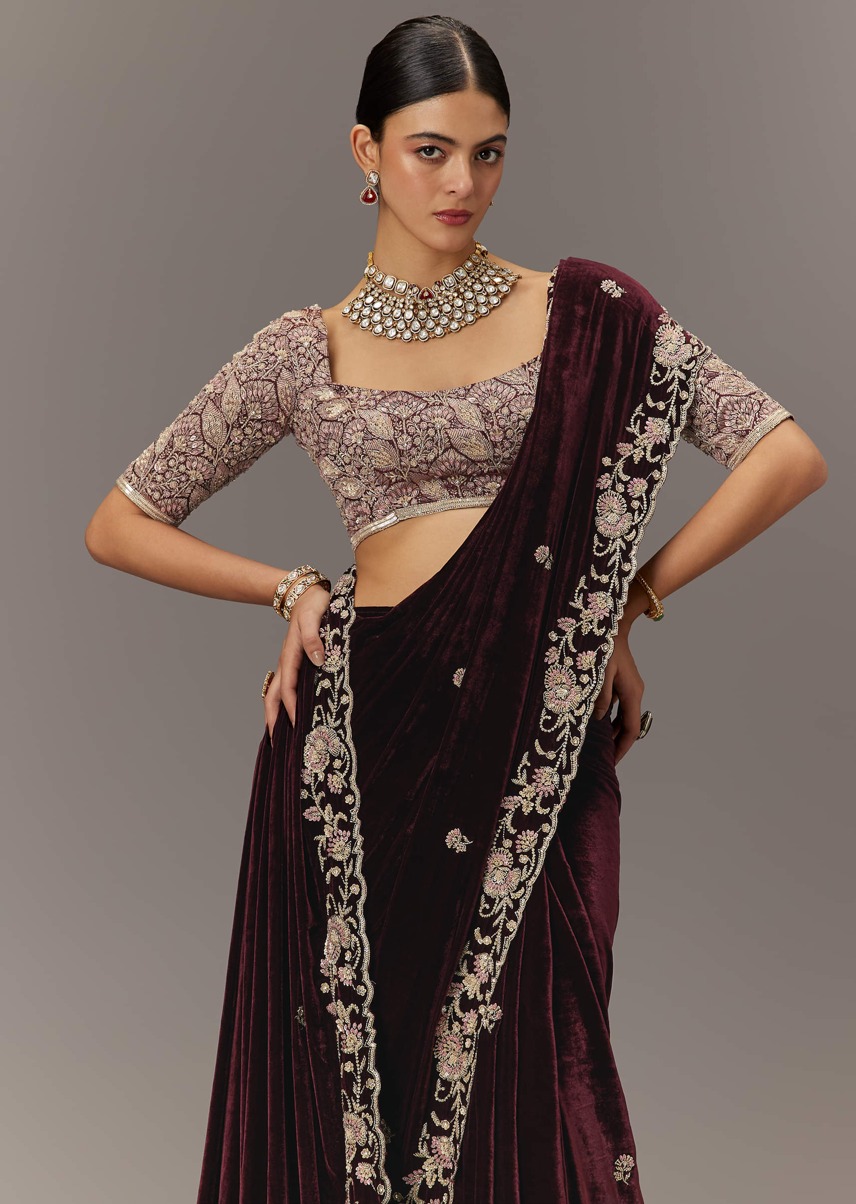 maroon-velvet-saree-with-brocade-embroidered-blouse-sg300069-5_3d4f39fb-5fec-4290-b2c4-c3a108ab7861.jpg