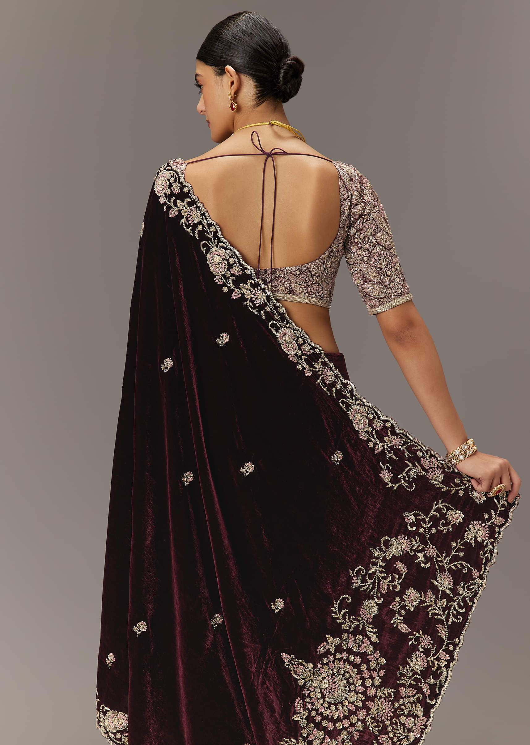 maroon-velvet-saree-with-brocade-embroidered-blouse-sg300069-6_a6e8c1b0-a7e0-4559-85e5-912a55e4ba69.jpg
