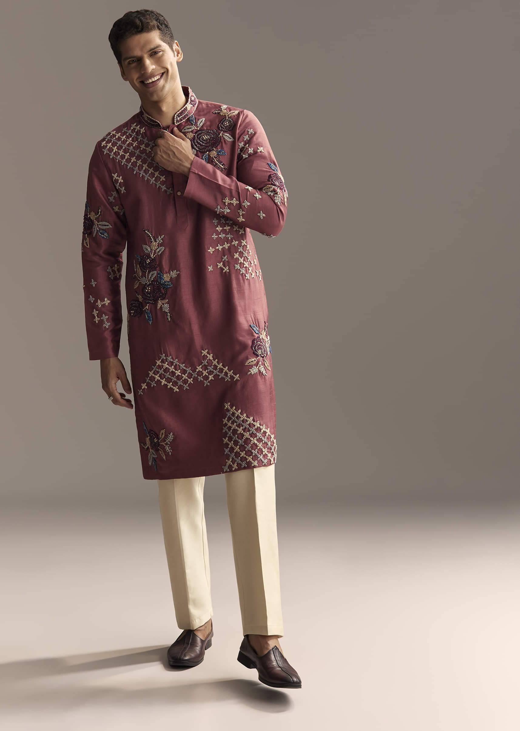 maroon_kurta_set_for_men_with_floral_resham-sg335564-1-nosto_5.jpg