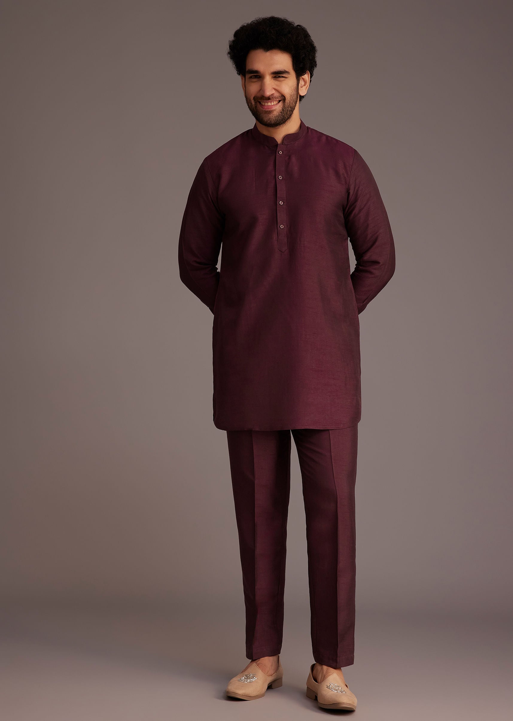 maroon_kurta_set_with_embroidered_-sg264055_8_457e3e59-c7cc-4e1d-87ea-b9c4a1b7ec8d.jpg