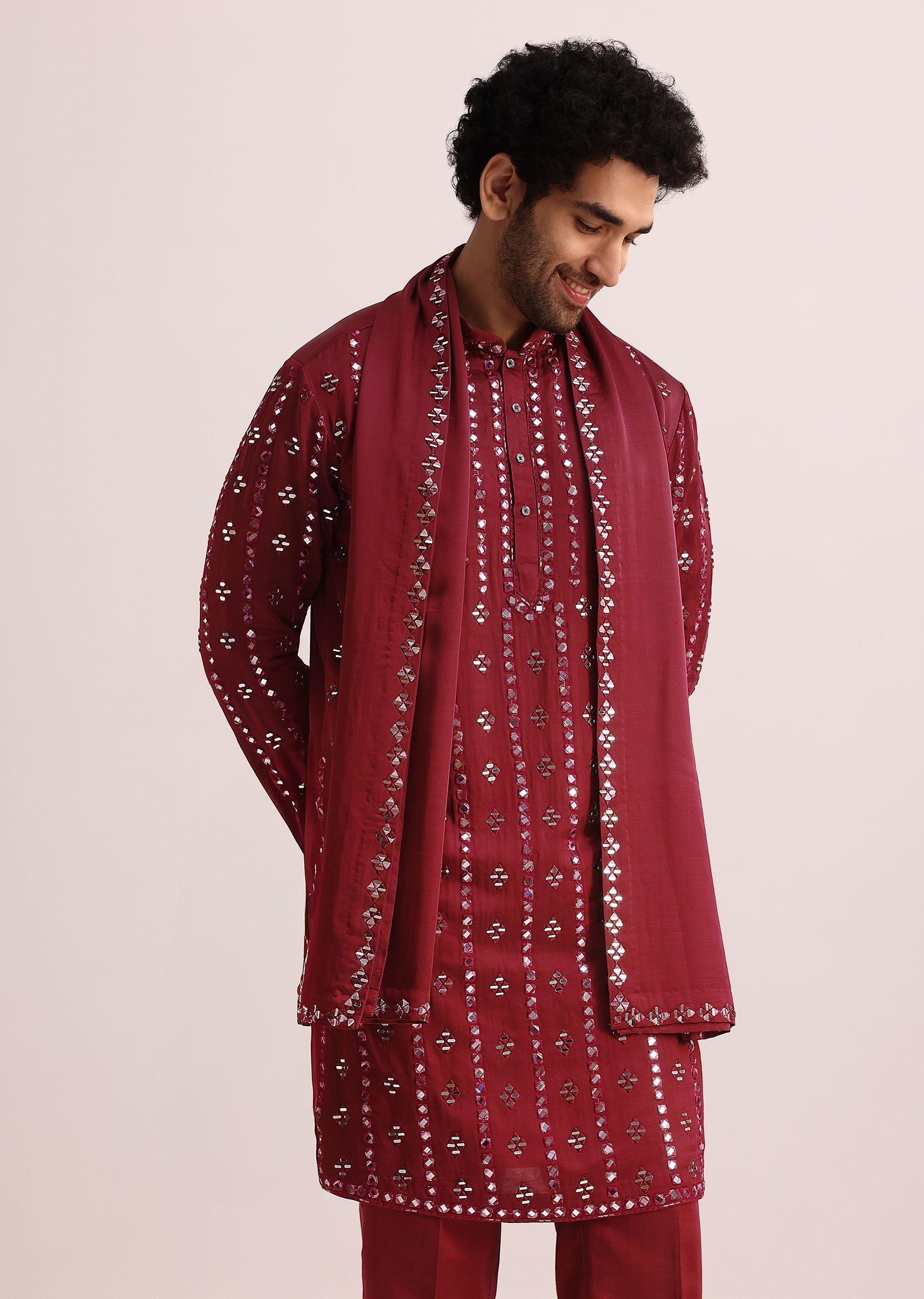 maroon_silk_blend_mirror_work_kurta_set-sg246560_1_ee4885af-8e23-42e3-9c6c-e9bb1c562954.jpg